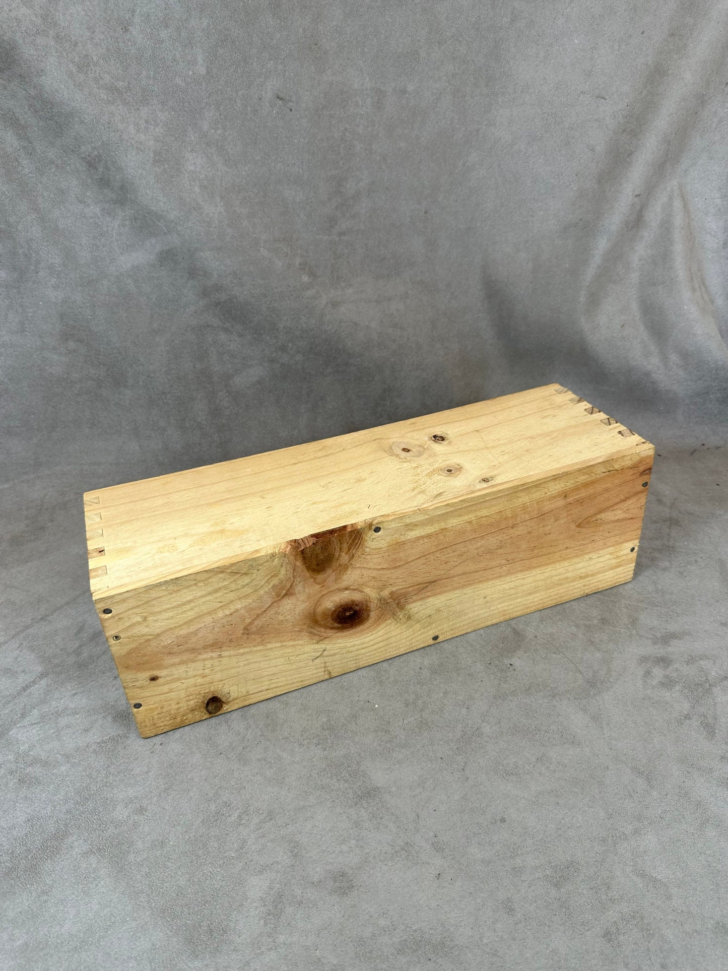 Caisse en bois pour bouteille de vin Chateau La Grace Dieu Saint Emilion Made in France Vintage 2000