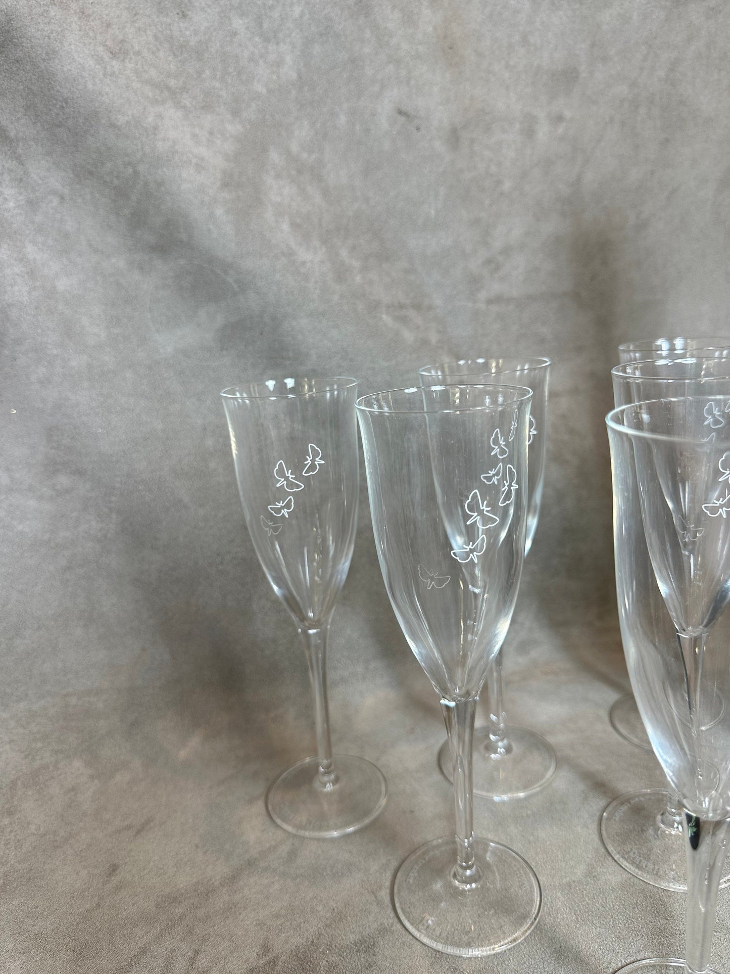 SEHR SELTENES Set mit 6 Perrier-Jouët Kristall-Champagnerflöten, Sonderedition „Kleine Entdeckungen von Mischertraxler Studio“, 1990er Jahre