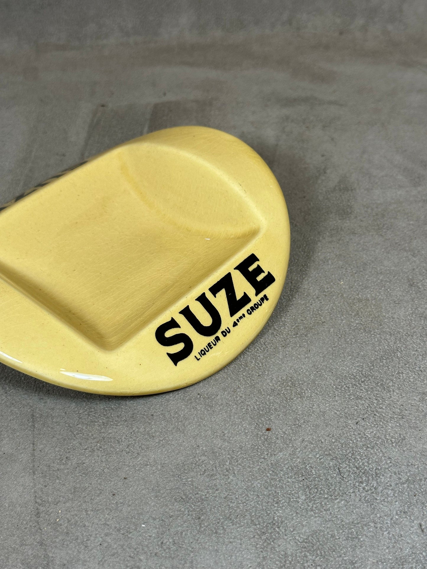 RARE Cendrier ramasse monnaie en céramique jaune Suze par GIEN Vintage Made in France