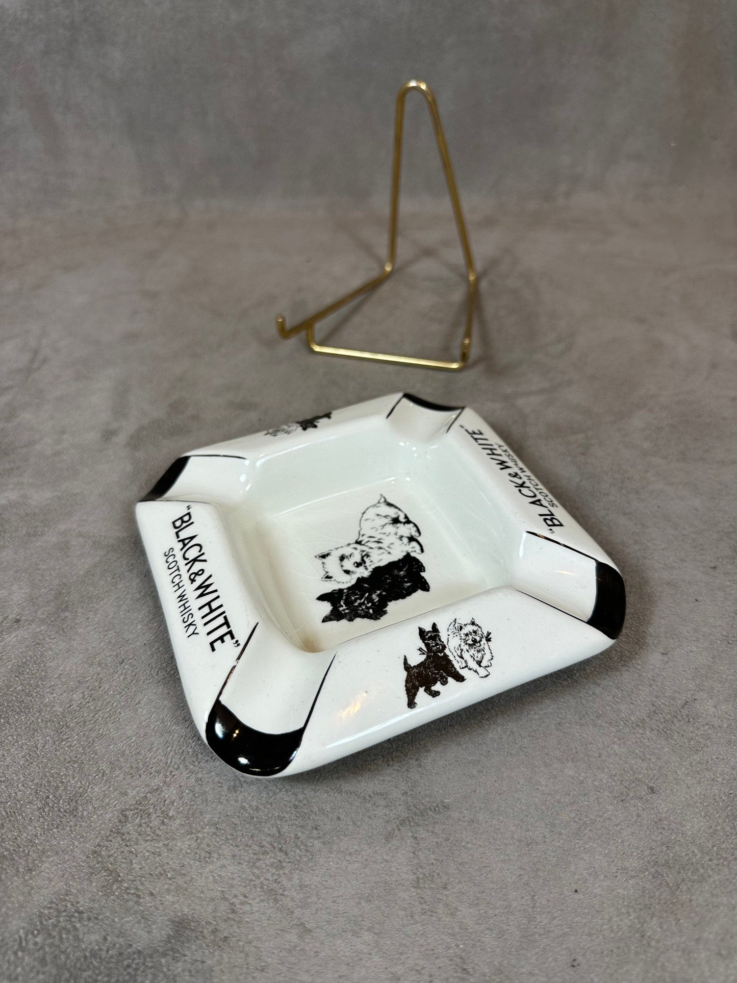 SELTENER Vintage Schwarz-Weiß Whisky Keramik Aschenbecher James Green und Neffe Made in England 1960er Jahre