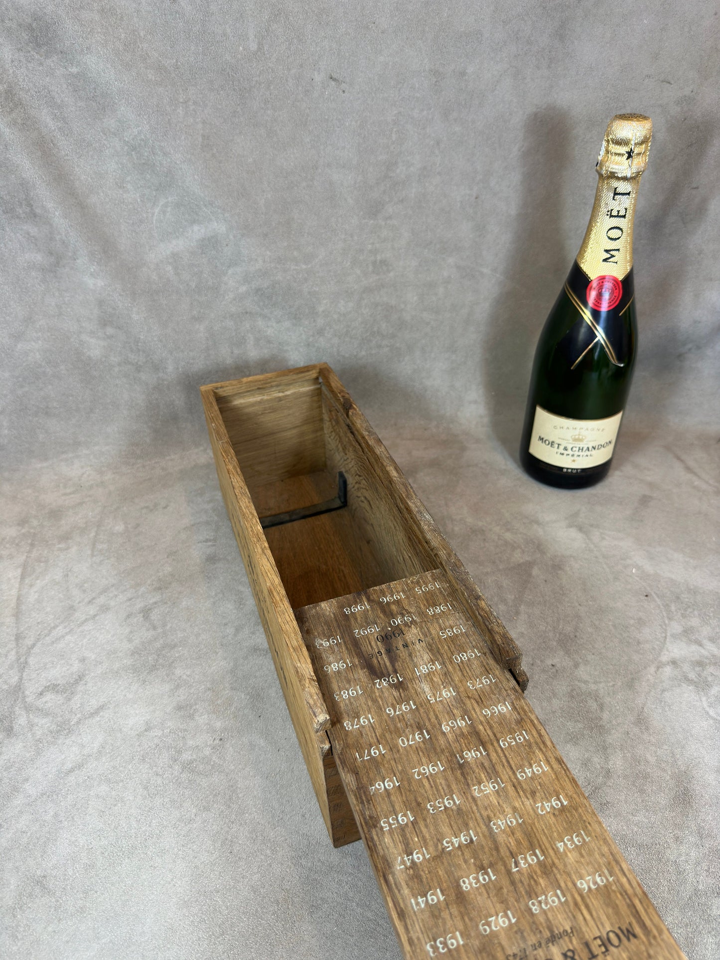 Wooden box for Moet&Chandon champagne bottles Made in France 1990s