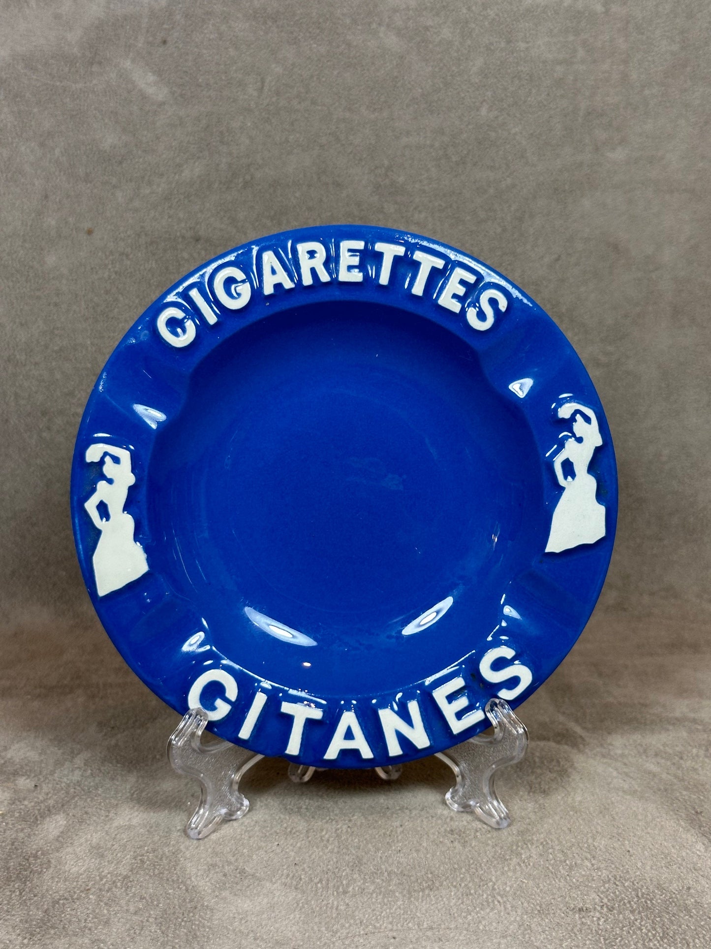 Cendrier vintage en céramique bleu cigarettes Gitanes Made in France Années 1950