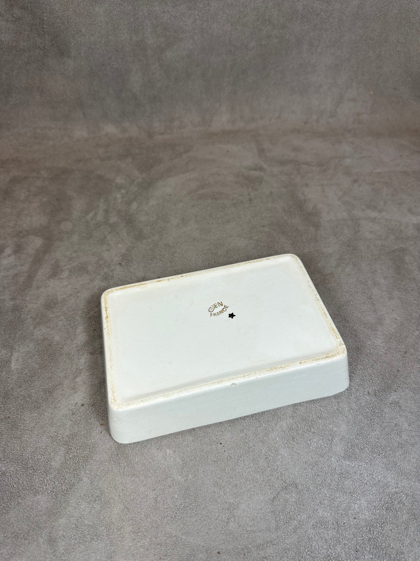 GIEN earthenware pocket emptier with Mercedes car decoration from 1901 Made in France