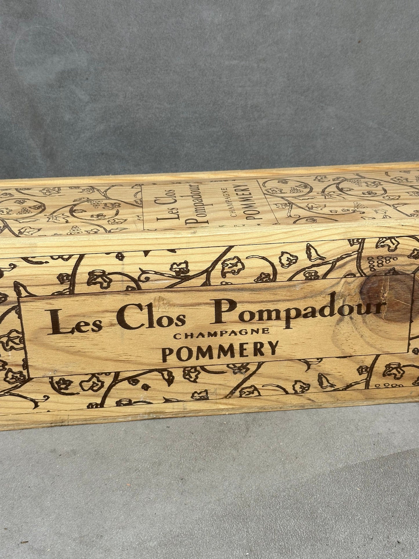 Wooden box for Pommery champagne bottle "Les Clos Pompadour" Made in France 1980s
