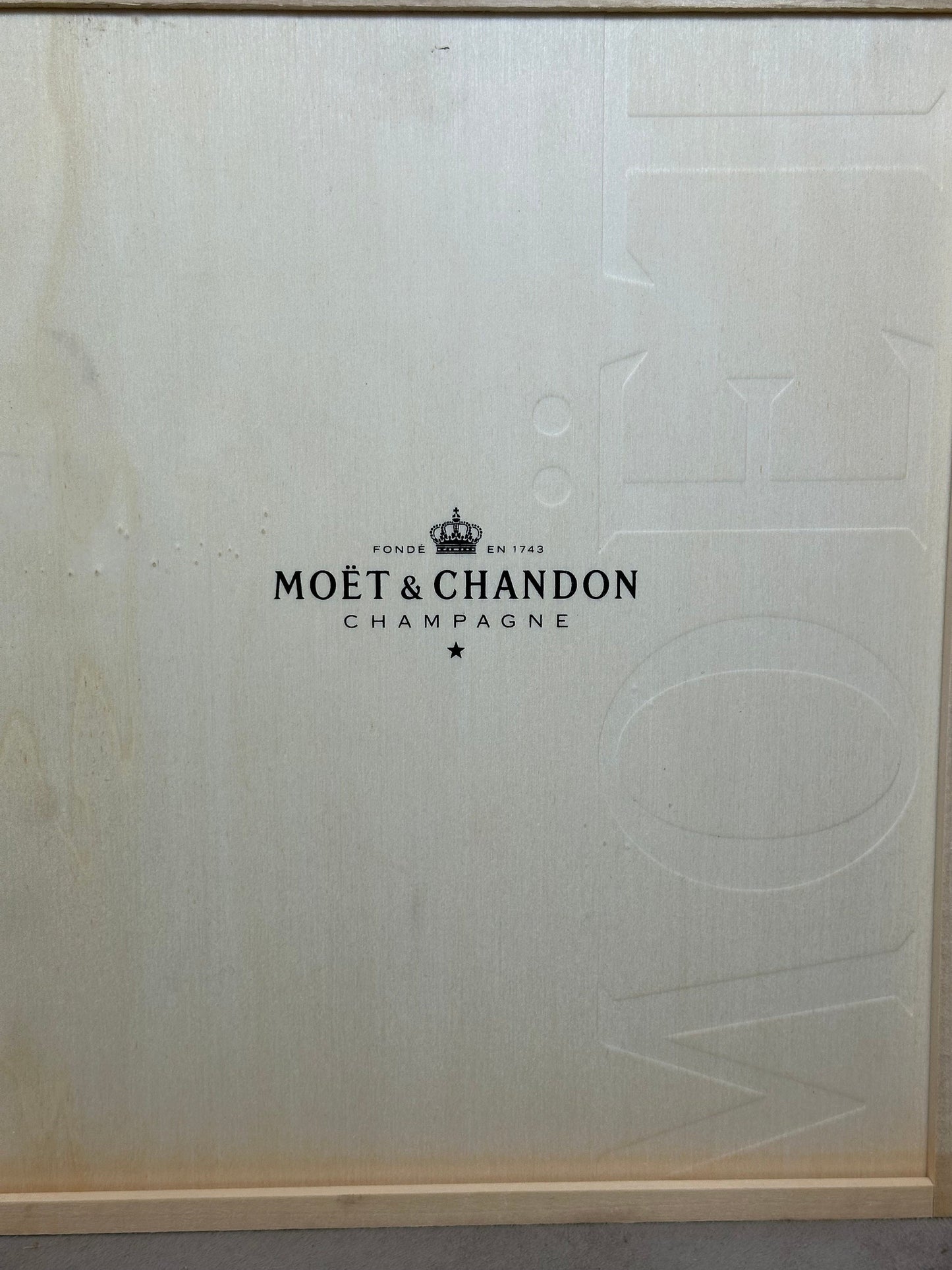 Caisse en bois pour 3 bouteilles de champagne Moet&Chandon Made in France Années 1980