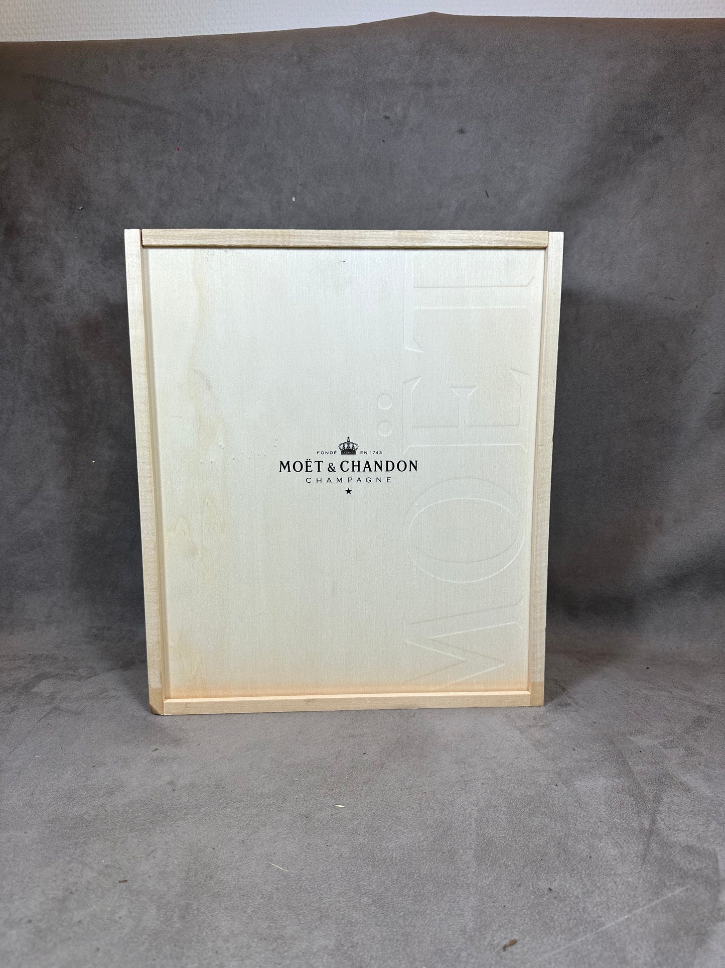 Caisse en bois pour 3 bouteilles de champagne Moet&Chandon Made in France Années 1980