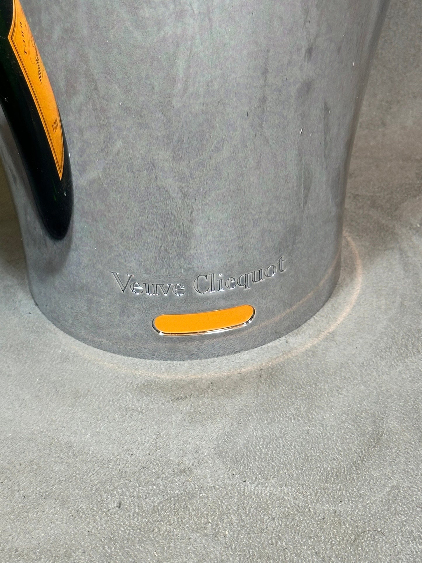 Veuve Clicquot seau La Grande Dame seau acrylique miroir Christophe Pillet pour bouteille de champagne Champagne Made in France