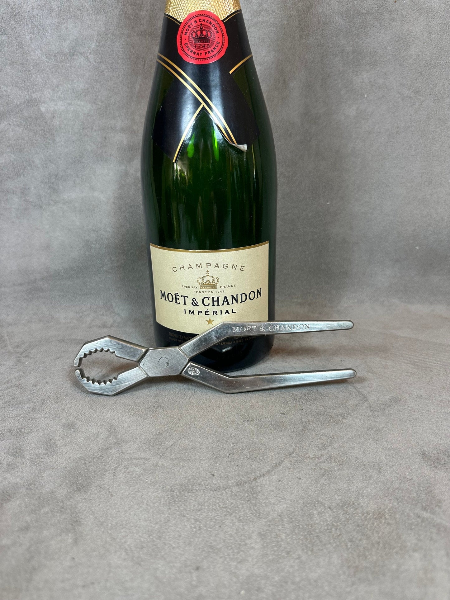 Moet et Chandon pince à champagne en acier vintage Made in France, Wine Collectors, French Wine