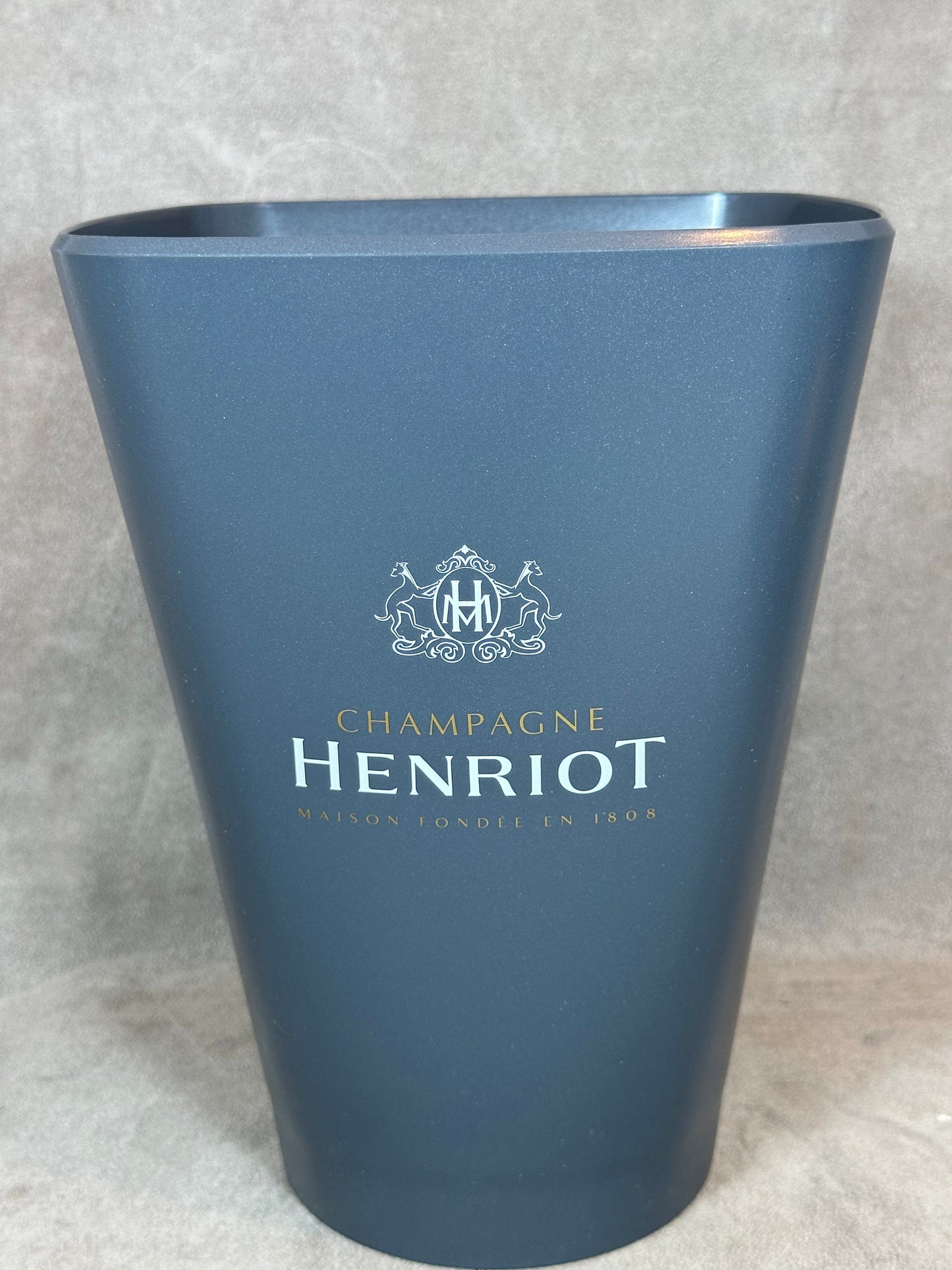 Seau à Champagne Henriot en plastique Made in France Vintage 1990