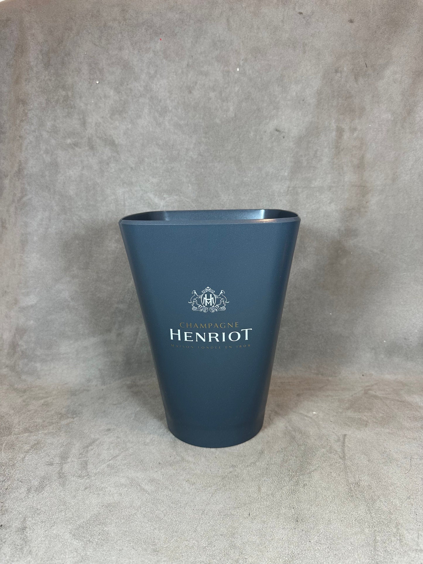 Seau à Champagne Henriot en plastique Made in France Vintage 1990