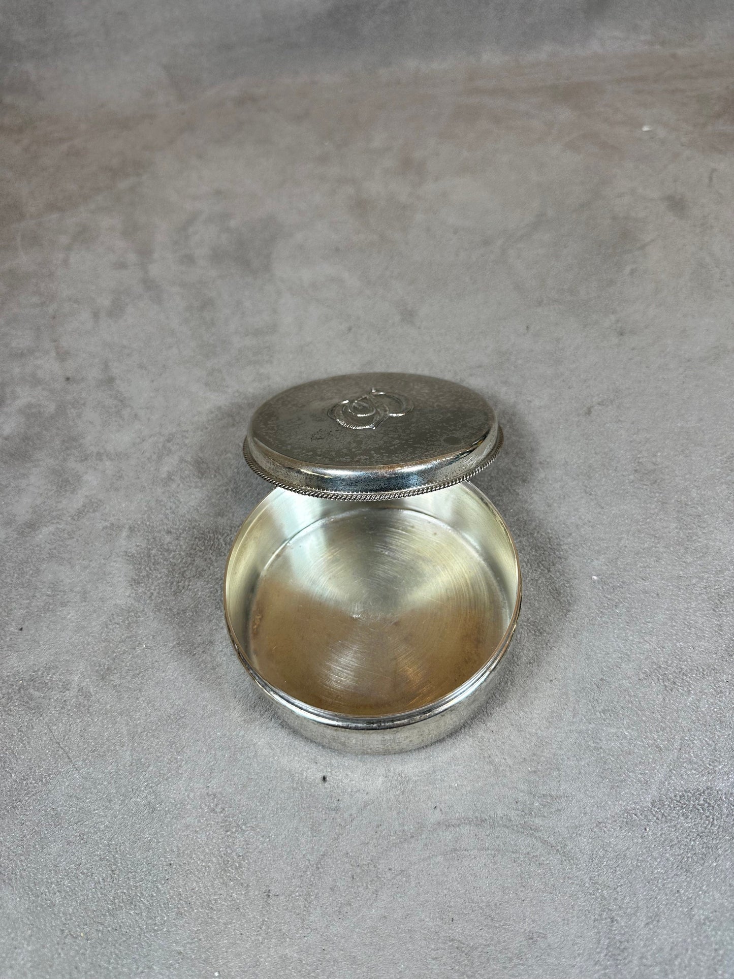 RARE Christian Dior Boite en métal vintage Made in France