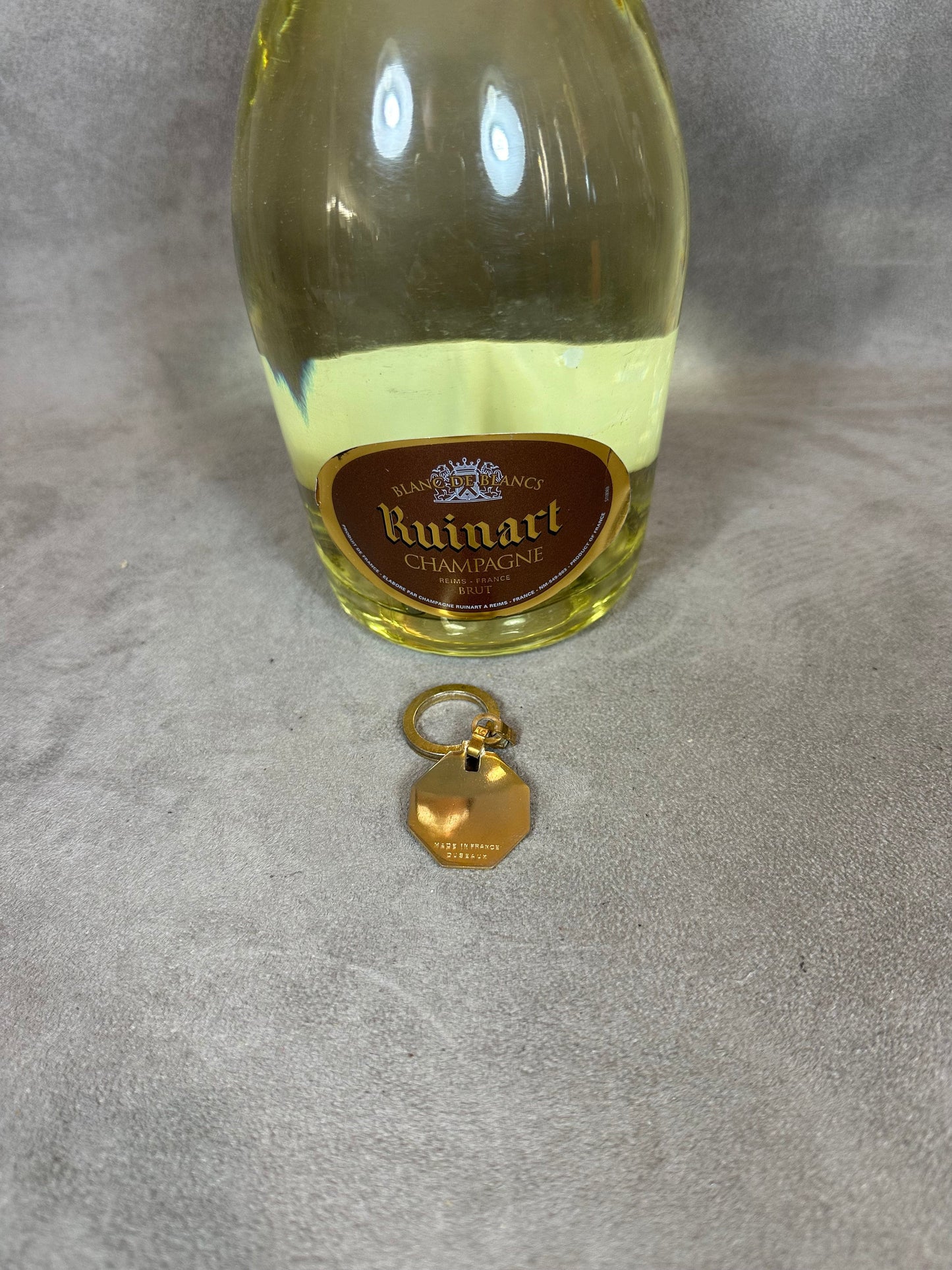 Porte clés champagne Ruinart doré Made in France Années 1980