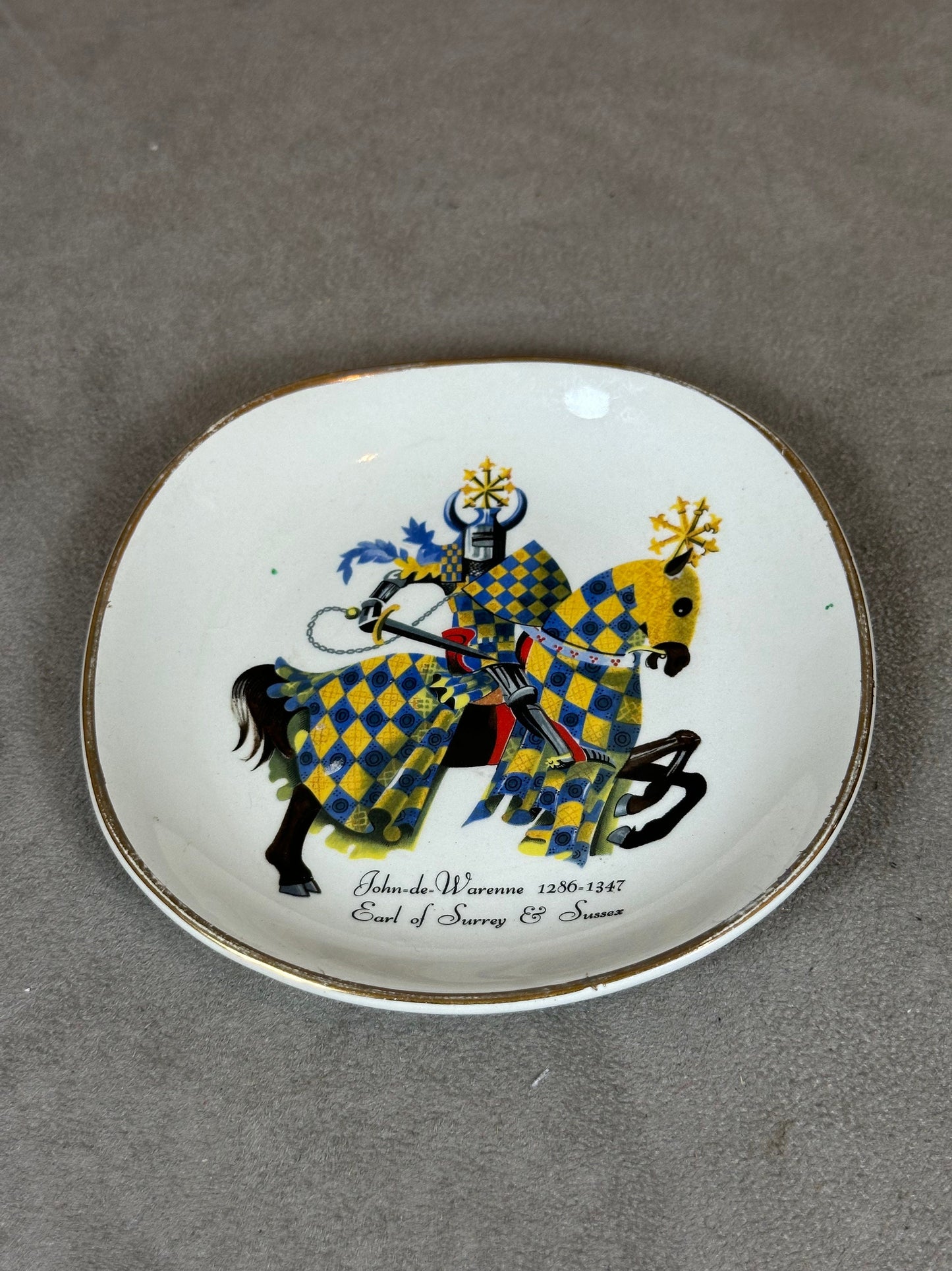 John de Warenne, Earl of Surrey & Sussex, Vintage-Aschenbecher aus Porzellan, hergestellt in England