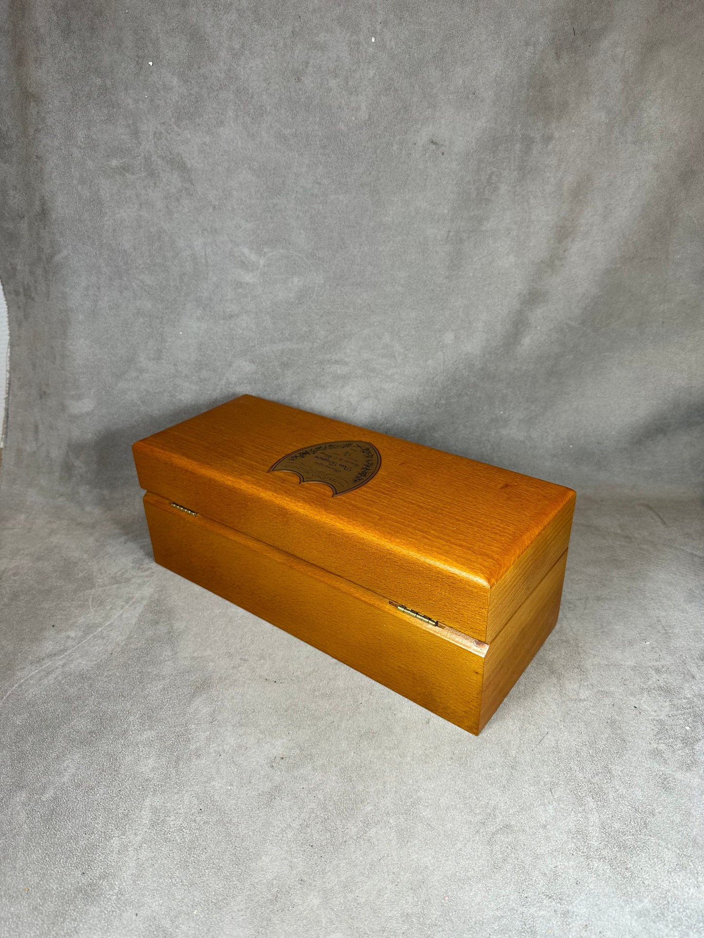 RARE Etui a champagne en bois Dom Perignon Cuvée de l'Abbaye Vintage 1998