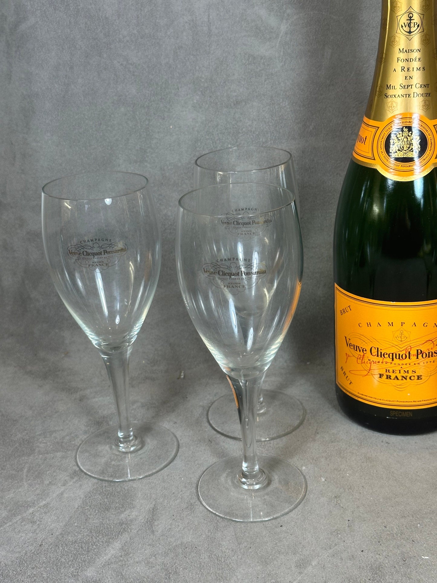 RARE 6 Flutes Veuve Clicquot Ponsardin vintage en verre dans leur boite d'origine 1960