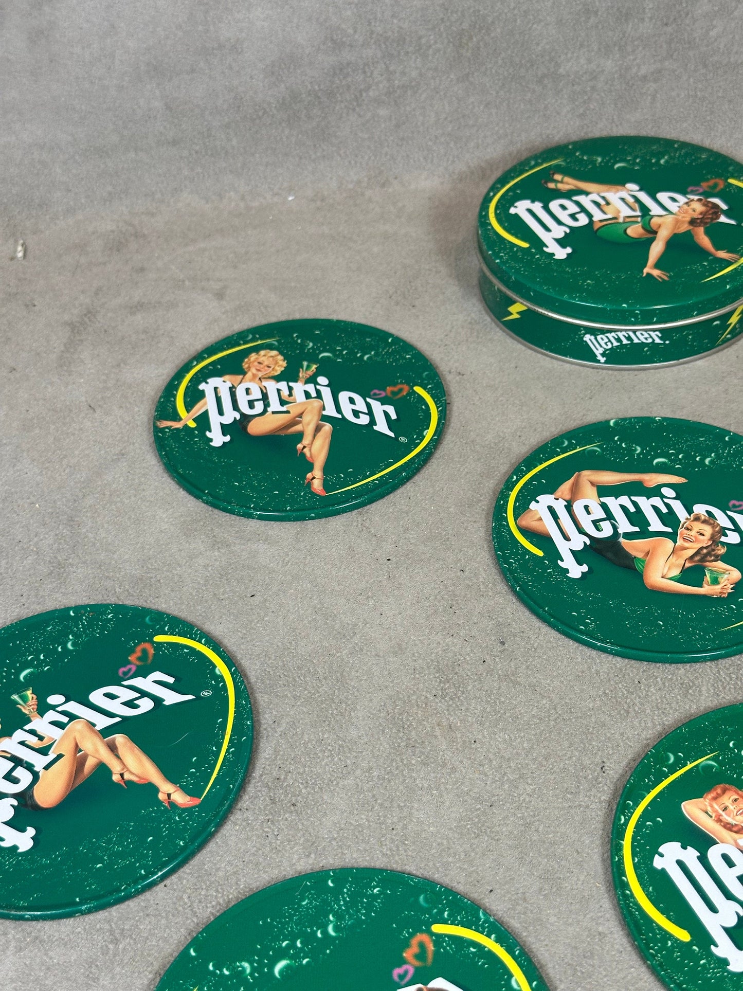 Set Perrier de 5 sous verres vintage made in France Années 1980