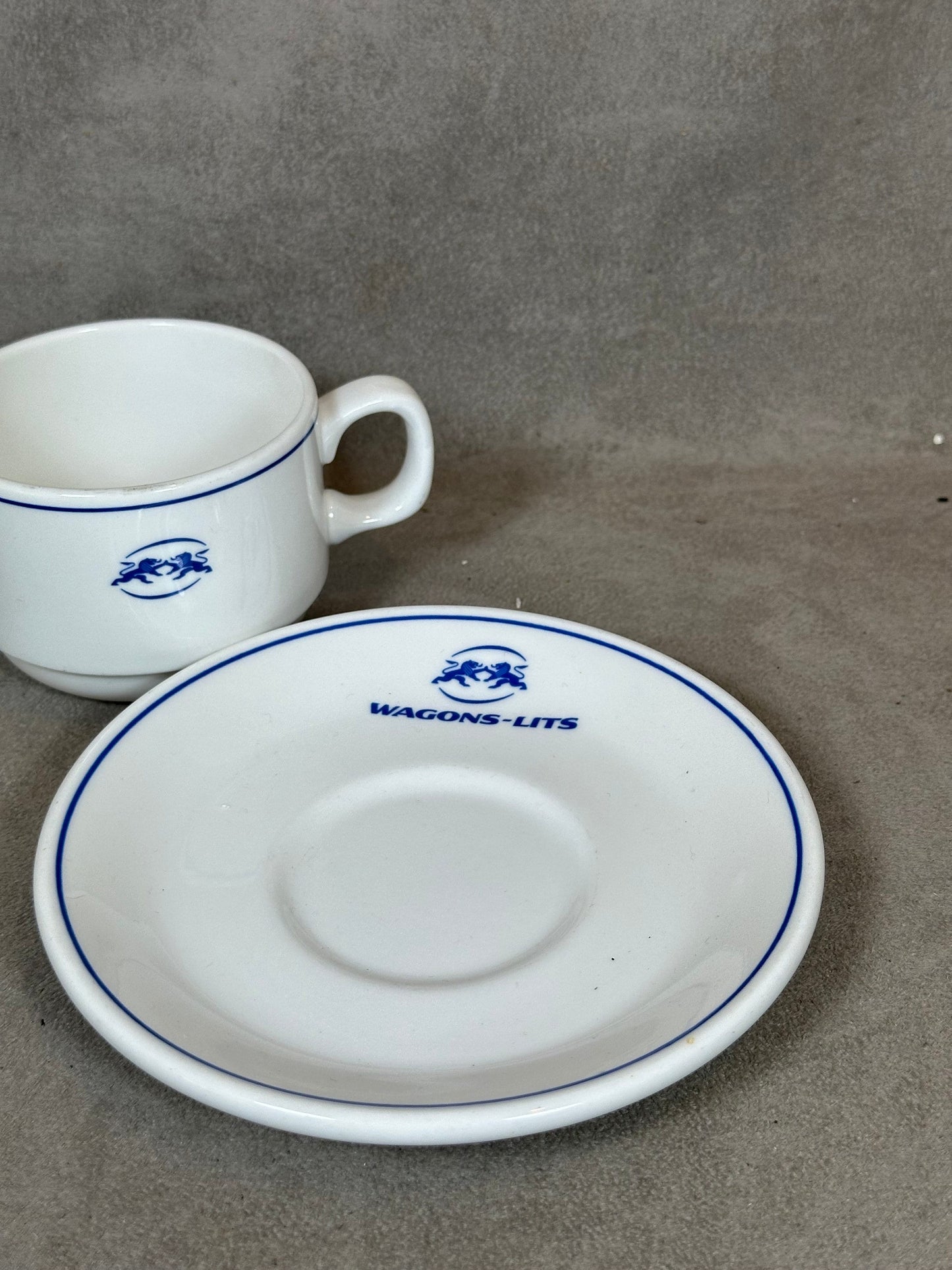 Tasse à café en porcelaine Les Wagons Lits par Dudson Made in England Vintage 1970