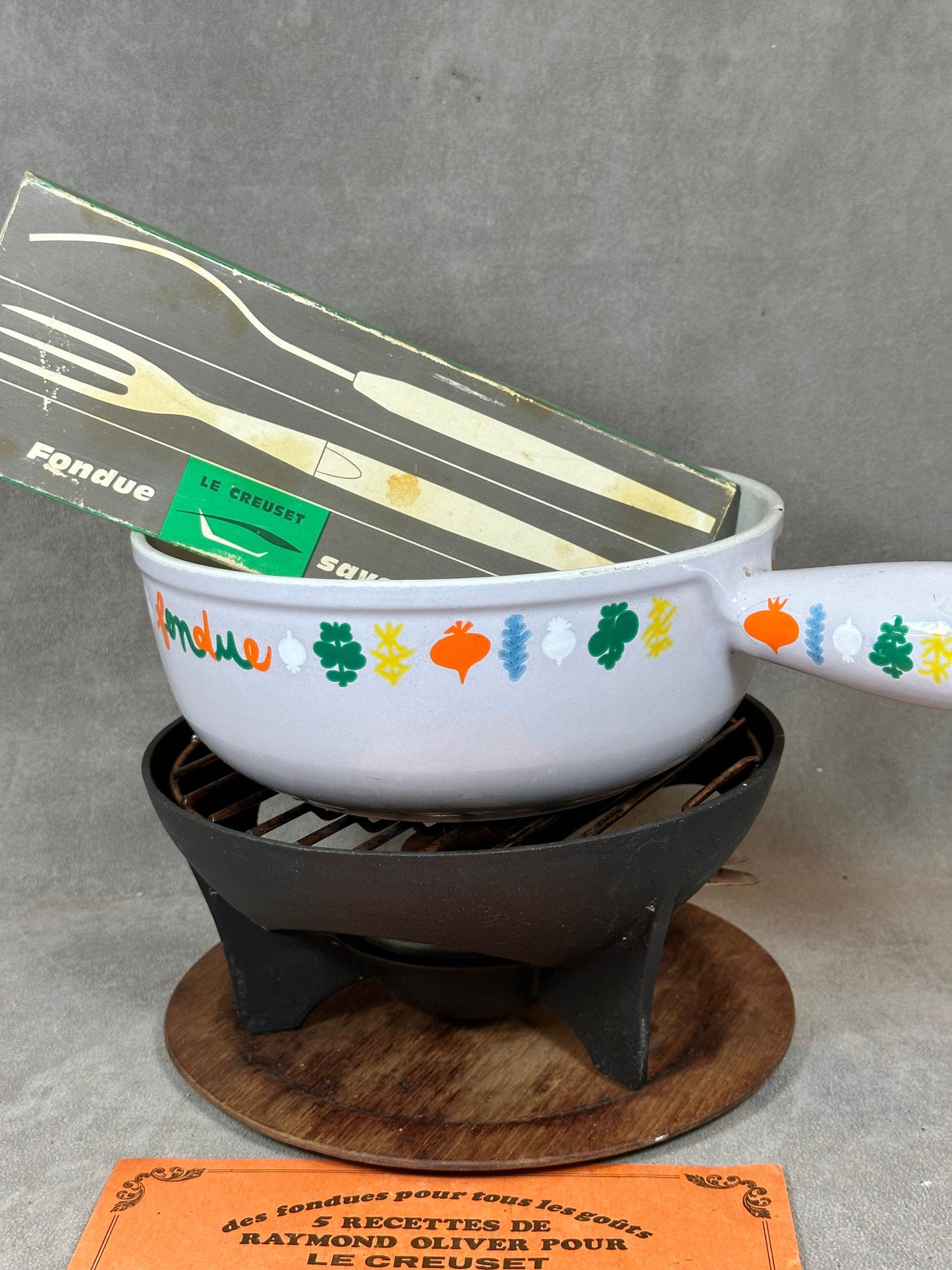 Appareil a fondue vintage en fonte emaillée avec ses 6 fourchettes Le Creuset Made in France