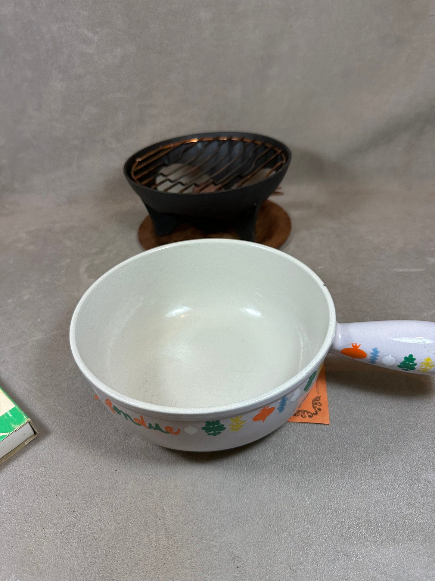 Appareil a fondue vintage en fonte emaillée avec ses 6 fourchettes Le Creuset Made in France