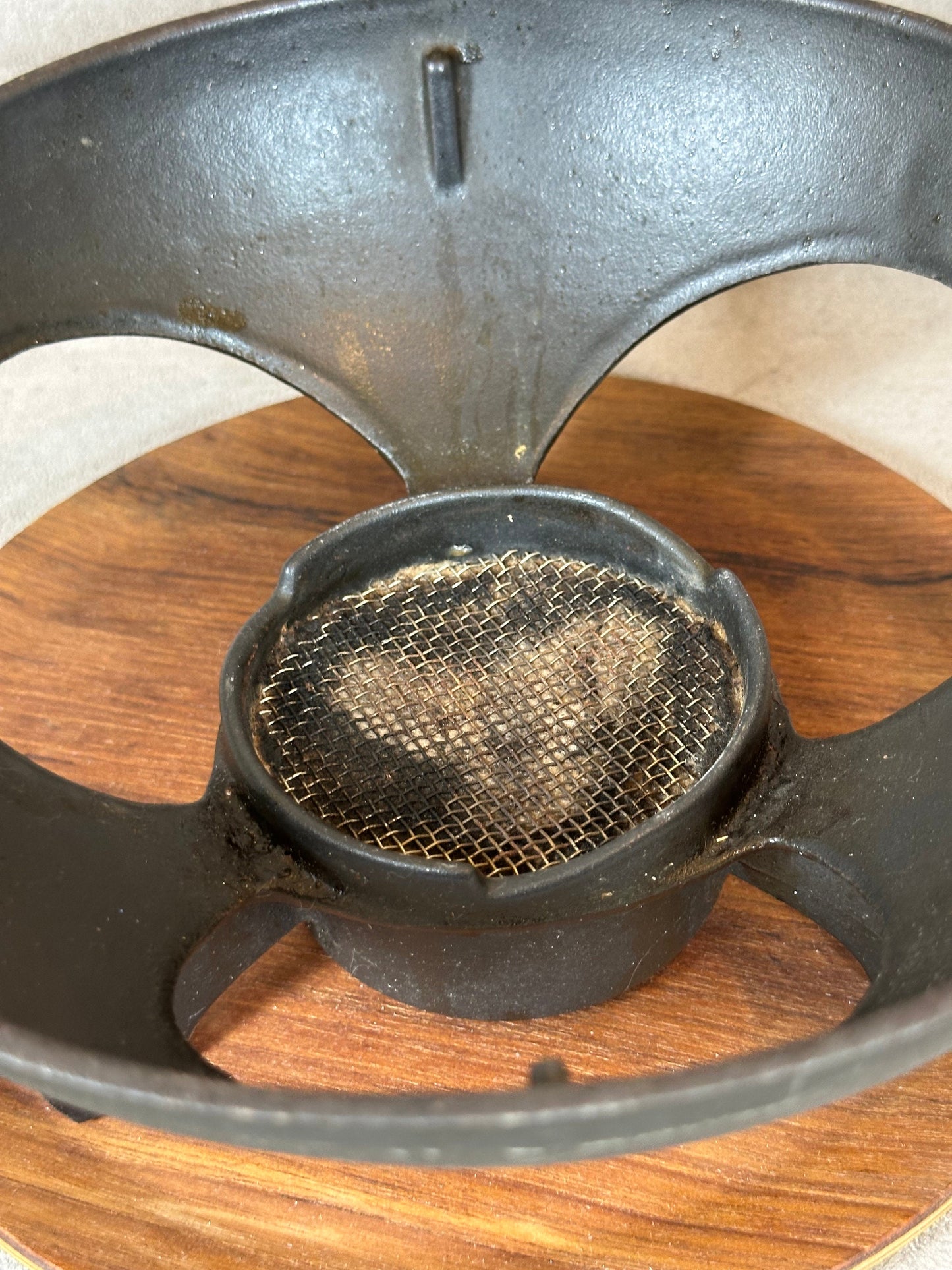 Appareil a fondue vintage en fonte emaillée avec ses 6 fourchettes Le Creuset Made in France