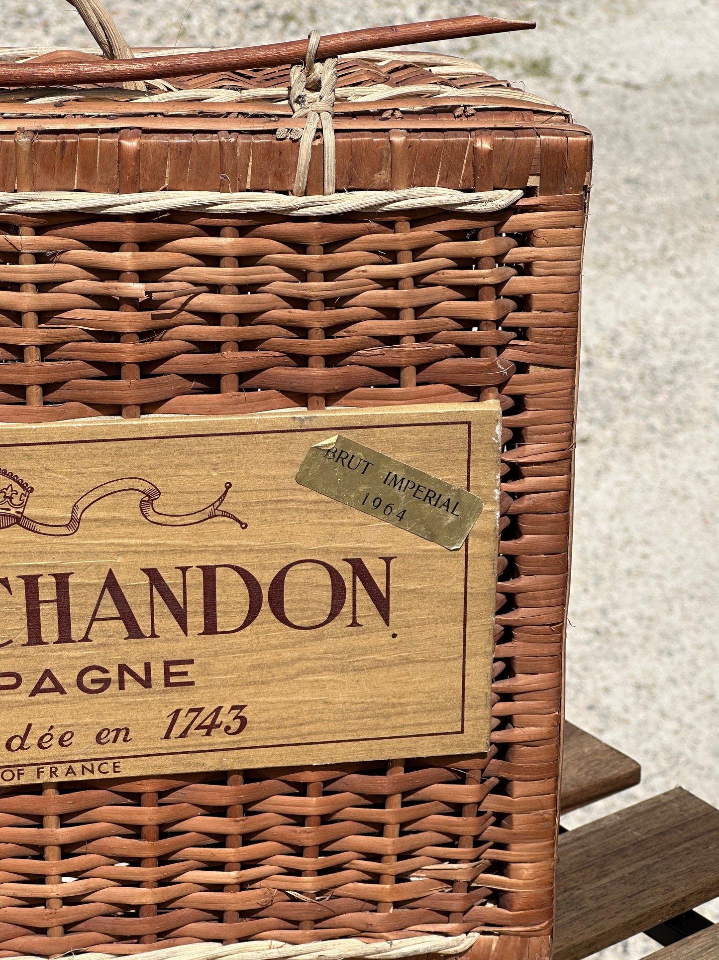 Vintage Moet et Chandon Brut Imperial 1964 Champagne or Picnic Wicker Box Made in France