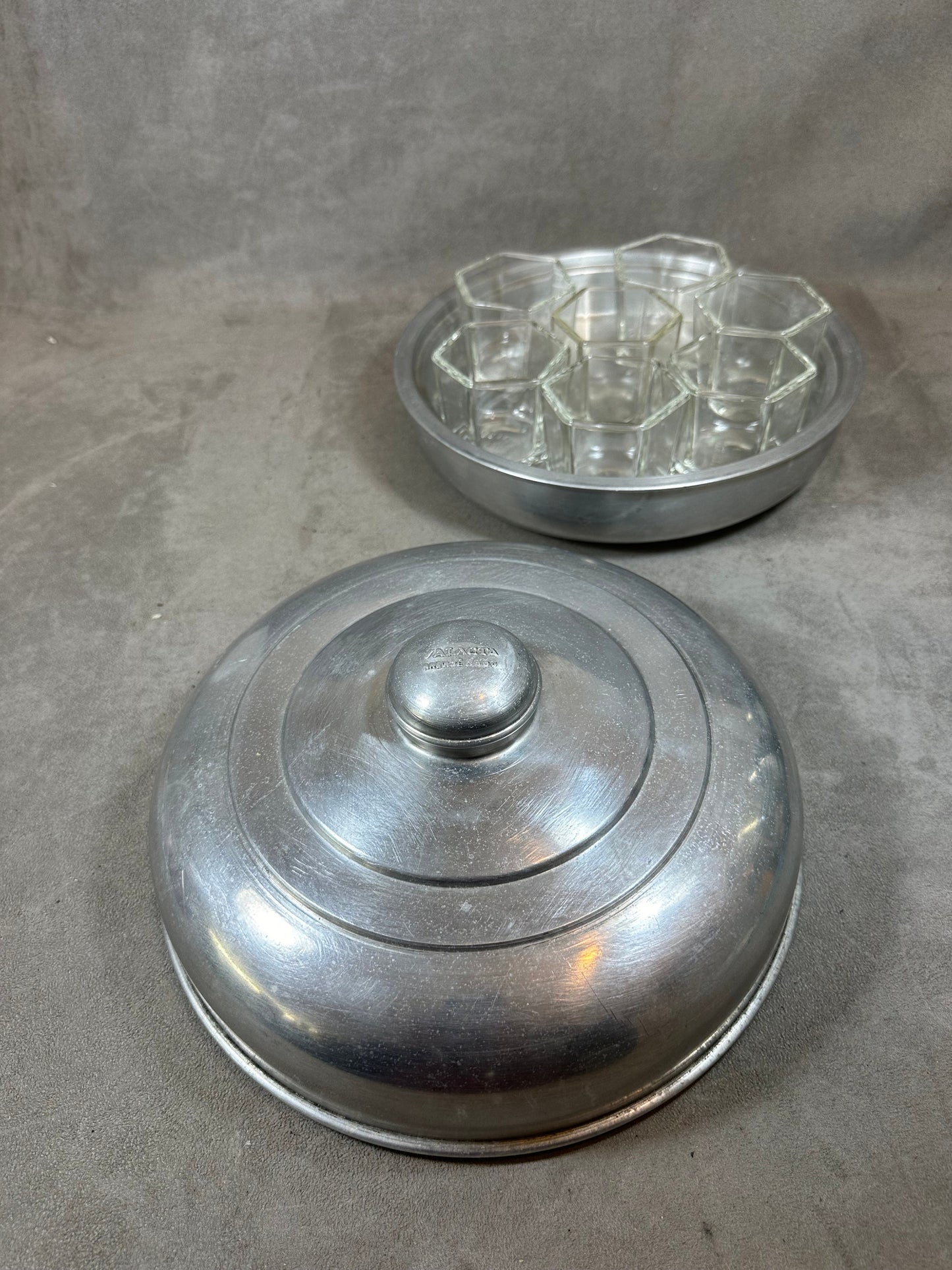 RARE Yaourtière YALACTA en aluminium avec 5 pots pour yaourt et 1 pot à ferment vintage made in France 1950