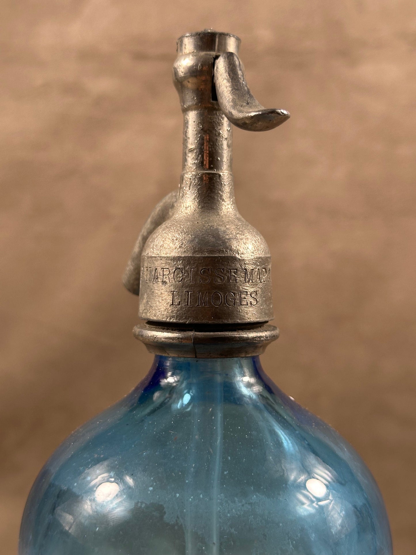 RARE Siphon à eau de seltz vintage en verre bleu Gazo-Siphon etain sans plomb Made in France 1920