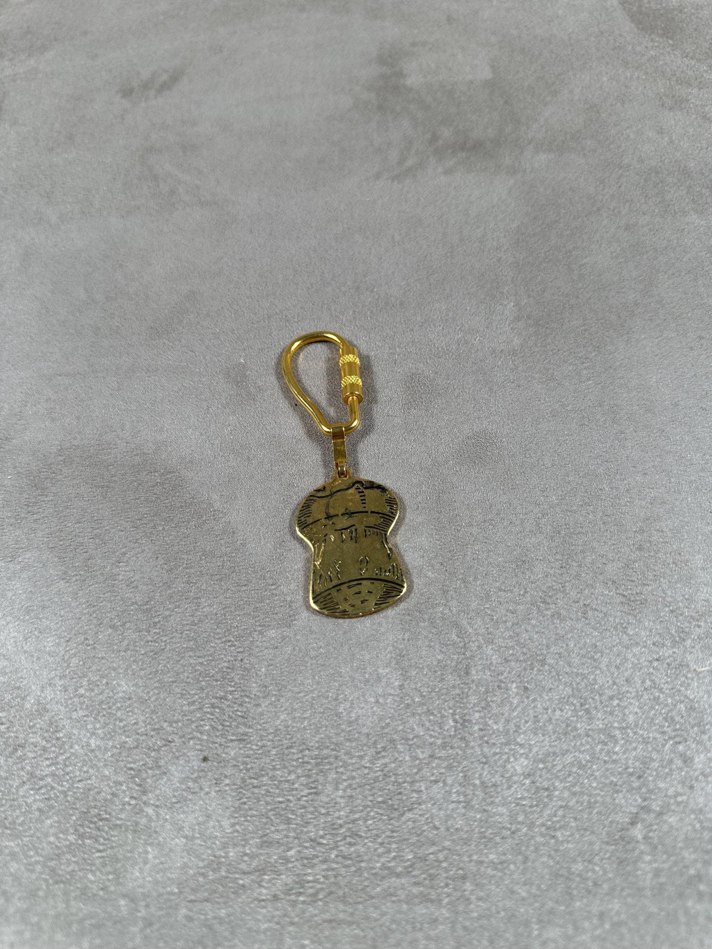 Porte clés champagne Mercier Made in France Années 1960
