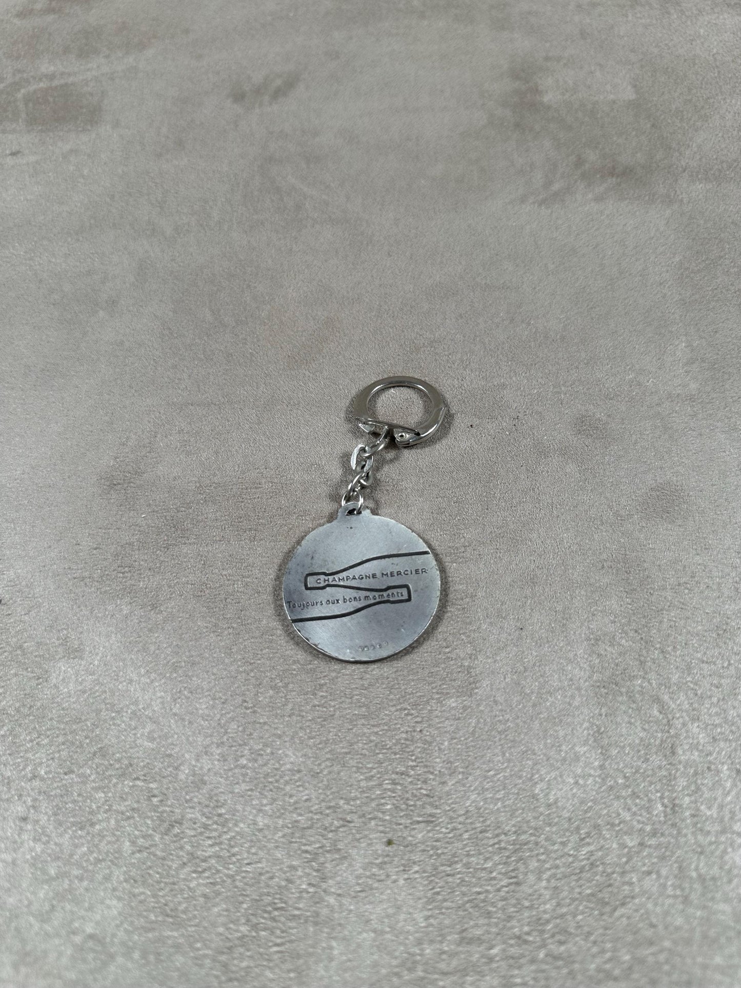 Porte clés champagne Mercier Made in France Années 1960