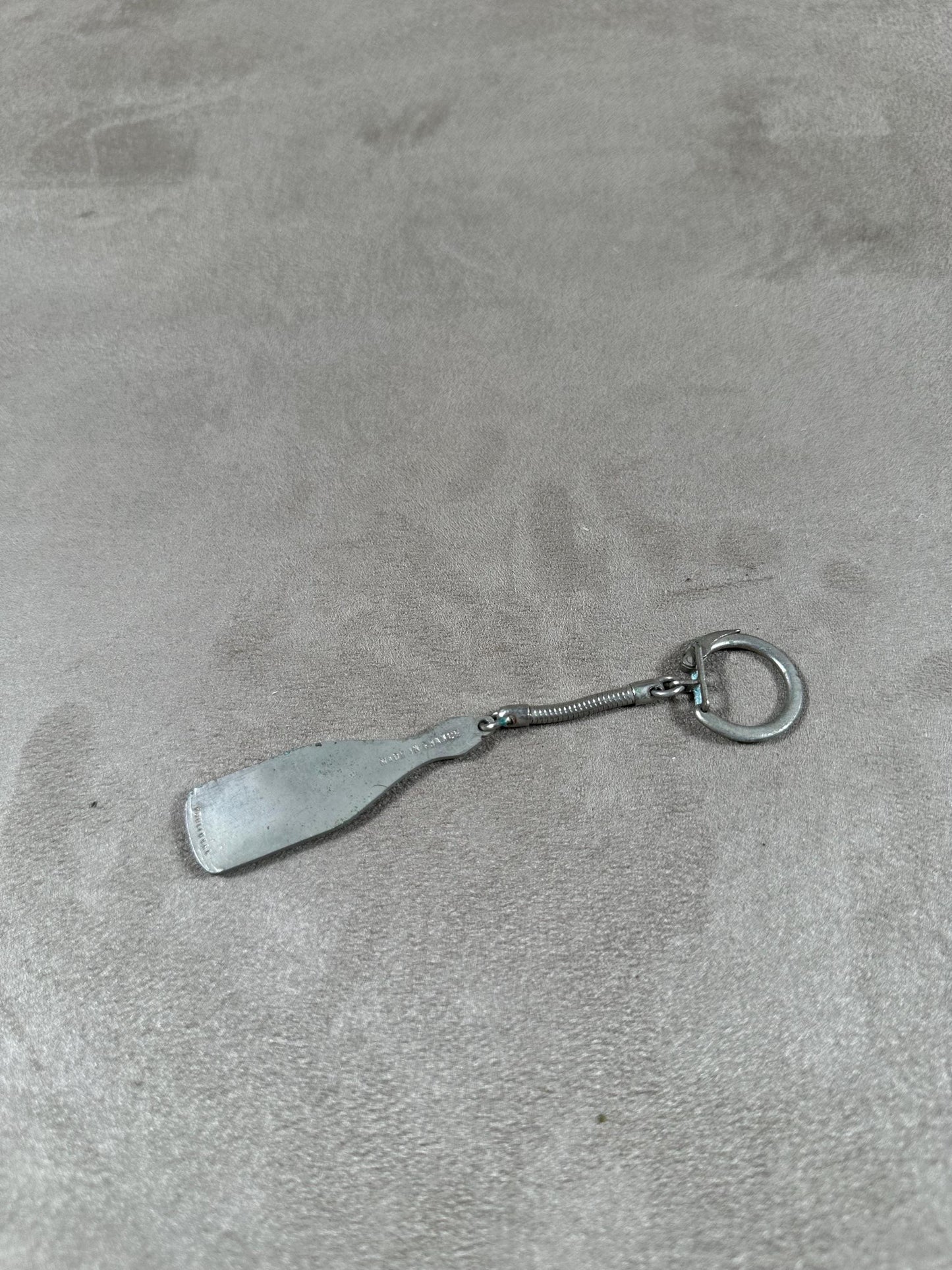Porte clés champagne Mercier Made in France Années 1960