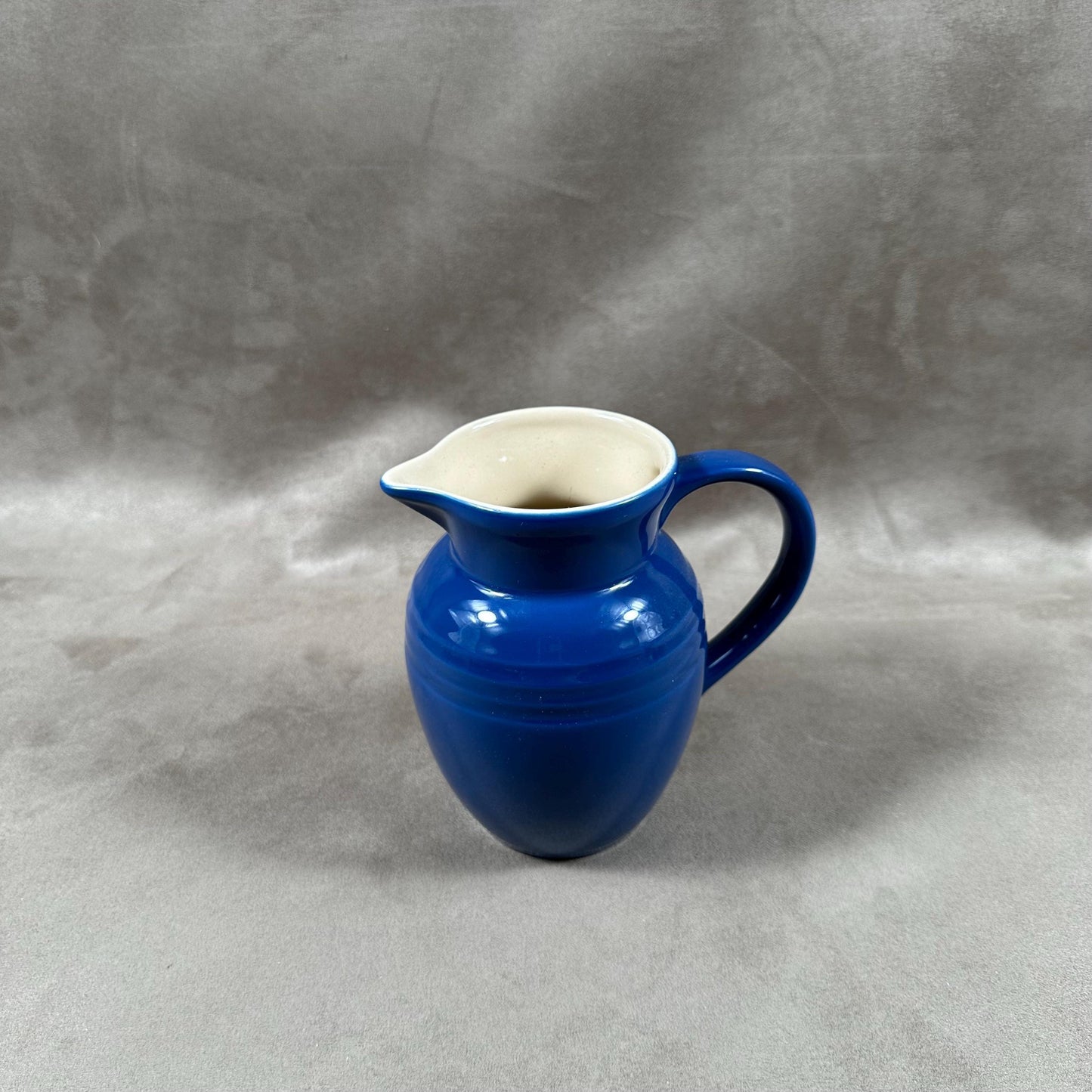 Pichet Le Creuset en céramique bleu vintage Made in France