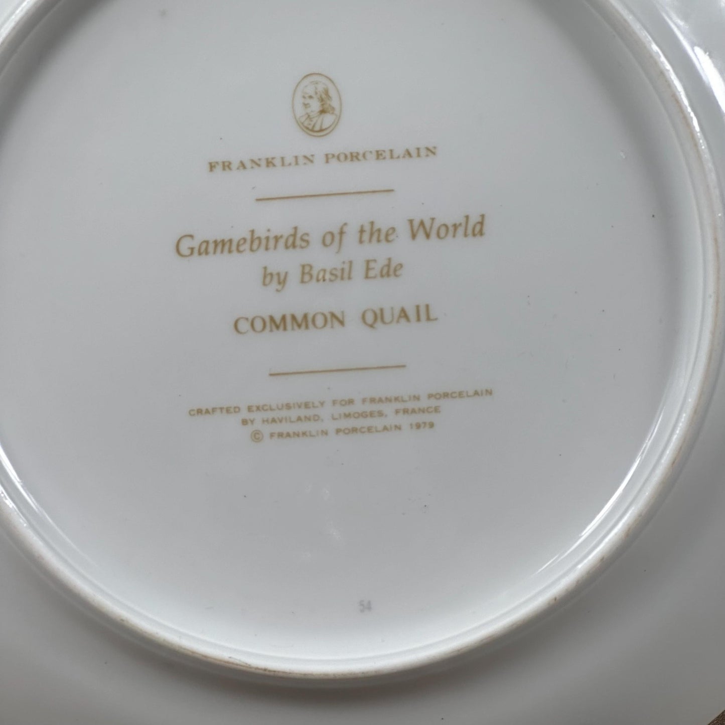 Beautiful decorative plate "Gamebird of the World" by Basil Ede made by Haviland in Limoges porcelain for Franklin Porcelain 1979