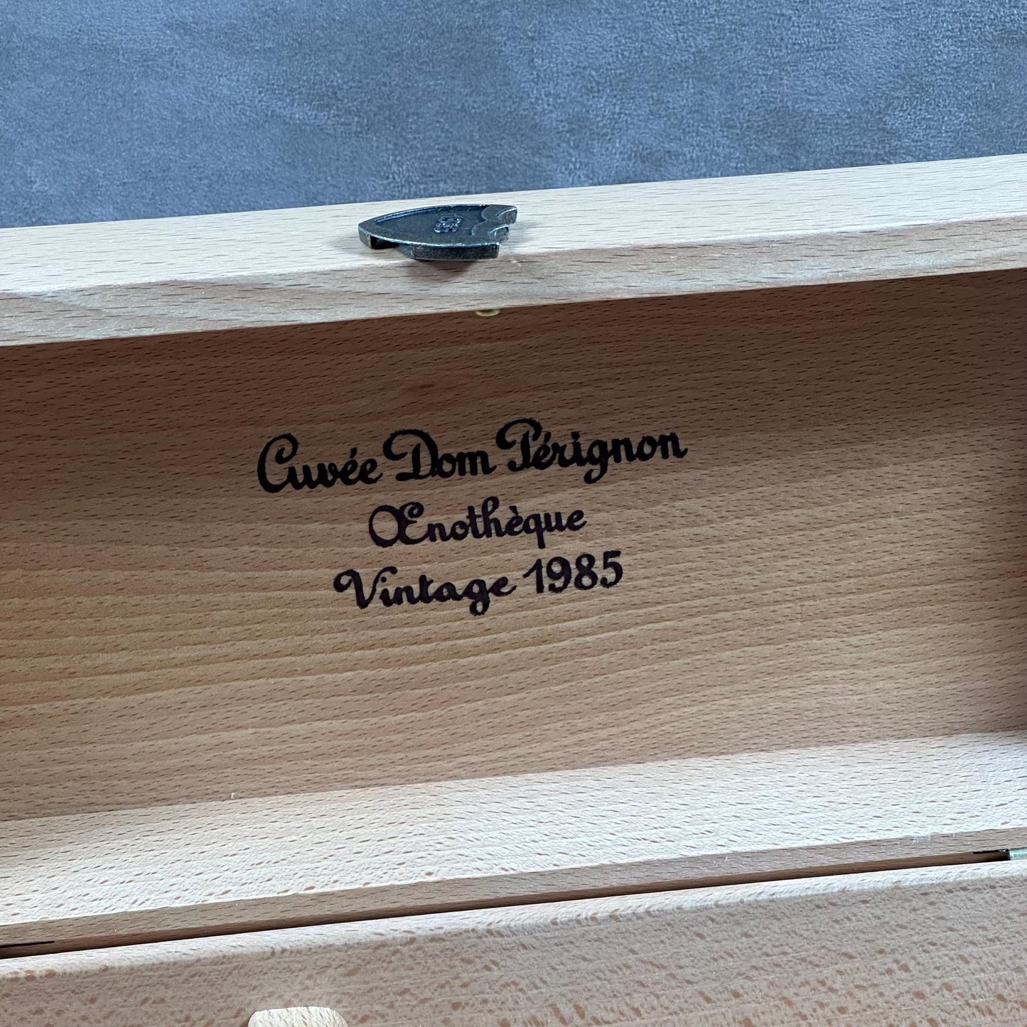 RARE Etui a champagne Œnothèque Dom Perignon Made in France Vintage 1985