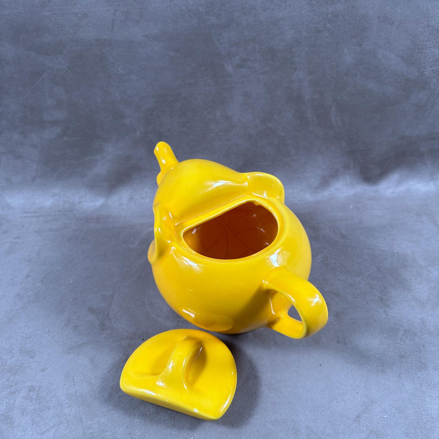 Théière en céramique jaune en forme d'éléphant Made in France