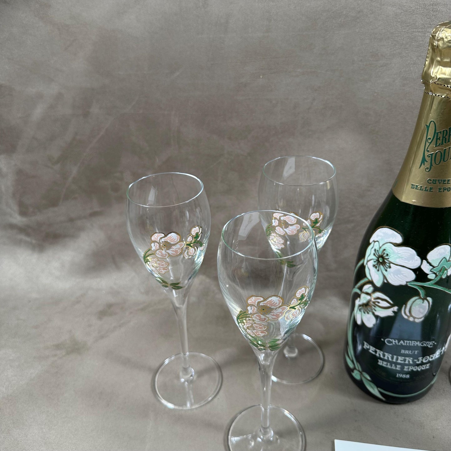 RARE Lot of 6 Perrier-Jouet Belle Epoque glass flutes hand painted with anemone decoration by Emile Gallé Perrier-Jouët 1970s