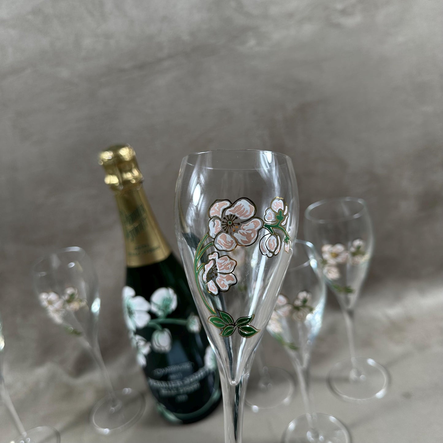 RARE Lot of 6 Perrier-Jouet Belle Epoque glass flutes hand painted with anemone decoration by Emile Gallé Perrier-Jouët 1970s