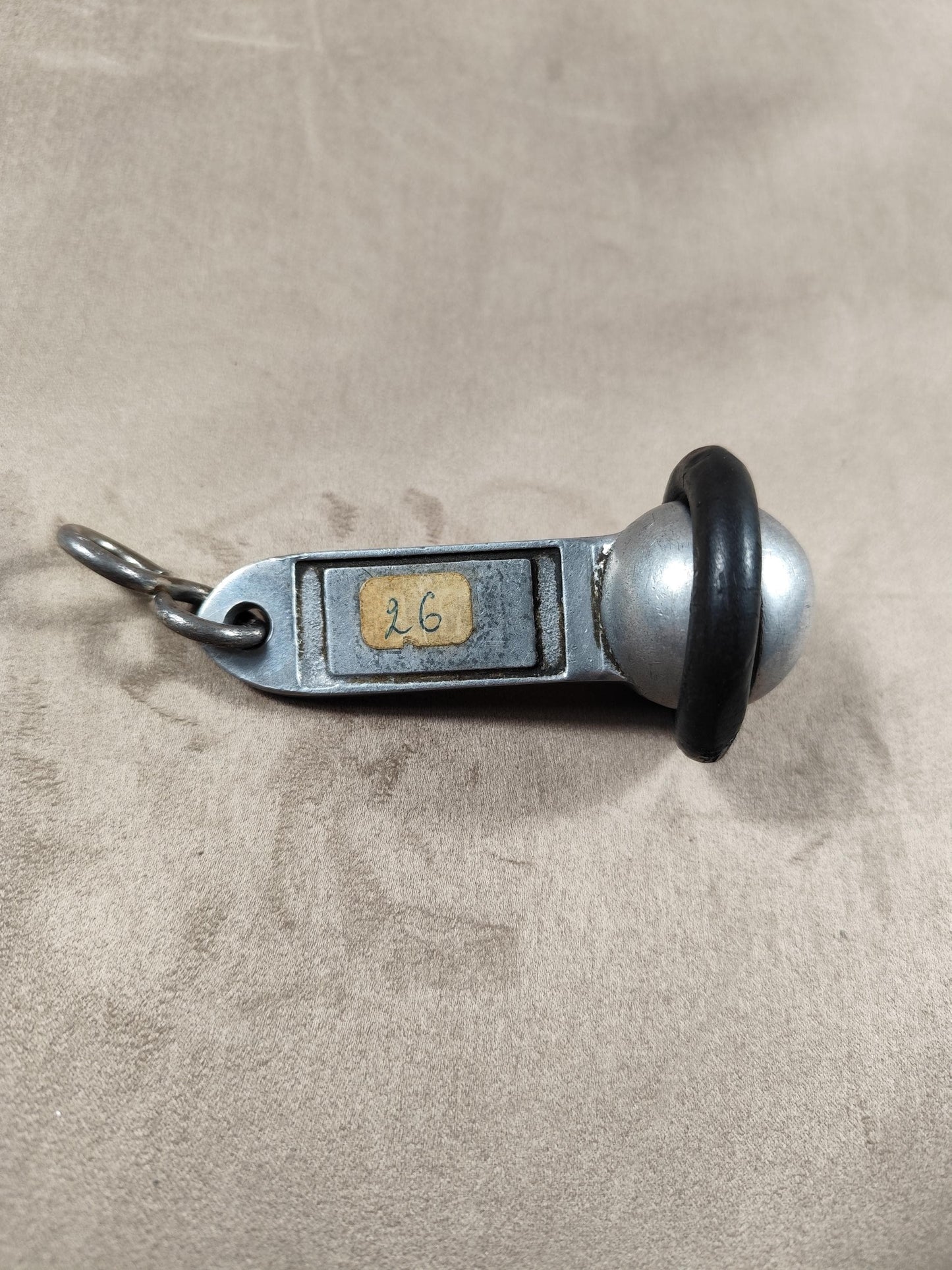 RARE Porte clés en Métal, Hôtel Bristol Reims Champagne, Chambre #26, Made in France, Vintage 1970