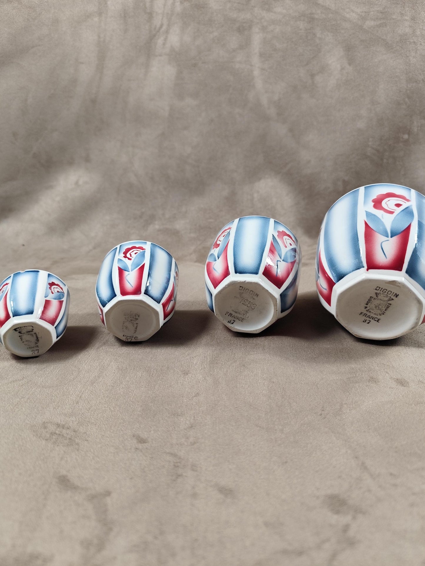 VERY RARE Nécessaire du fumeur Set de 6 pièces en Faience Art Deco par Digoin Sarreguemines Made in France Vintage 1930