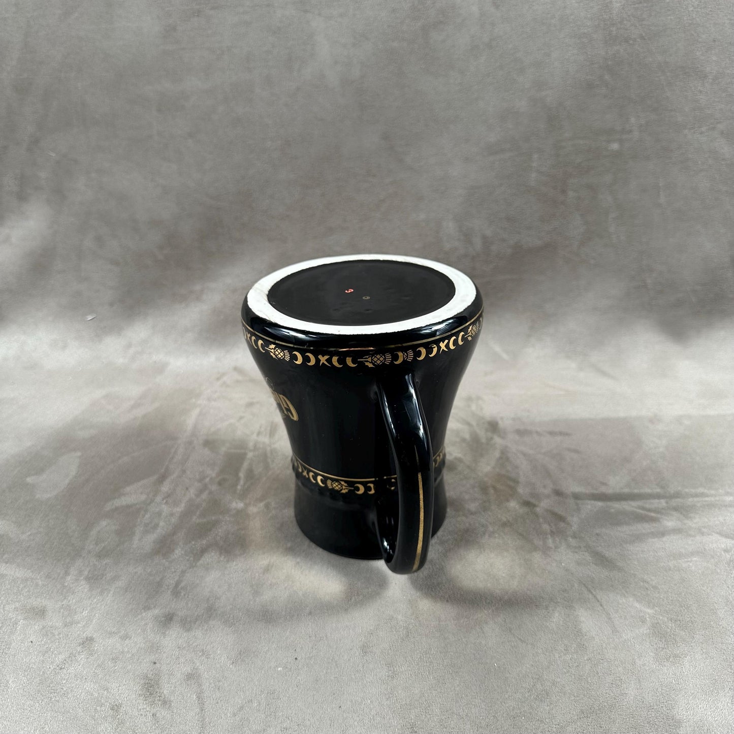 Pichet en céramique noire whisky Glenfiddich. vintage Made in France