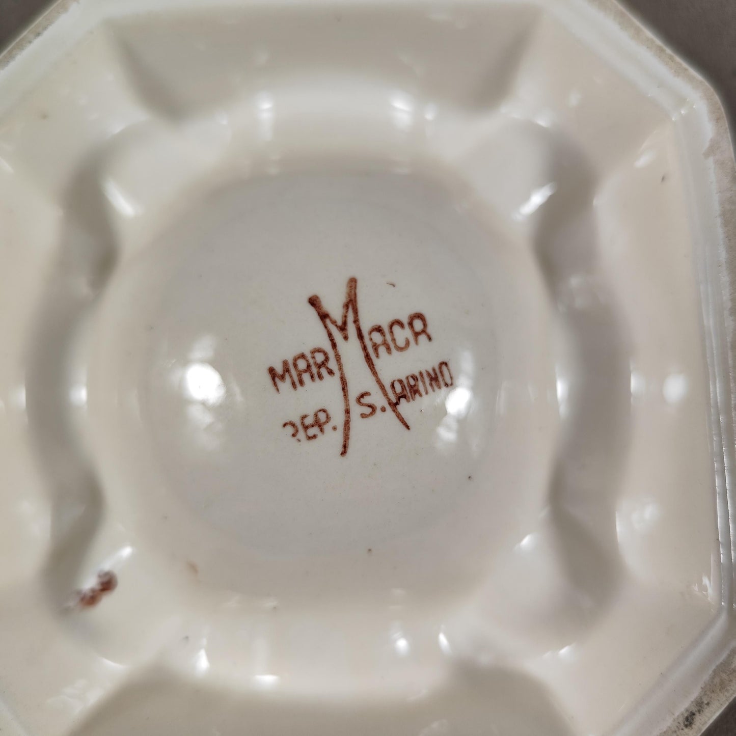 RARE Cendrier publicitaire en faience Montresor Vini Vermouth par Marmaca Made in Italy Vintage 1950