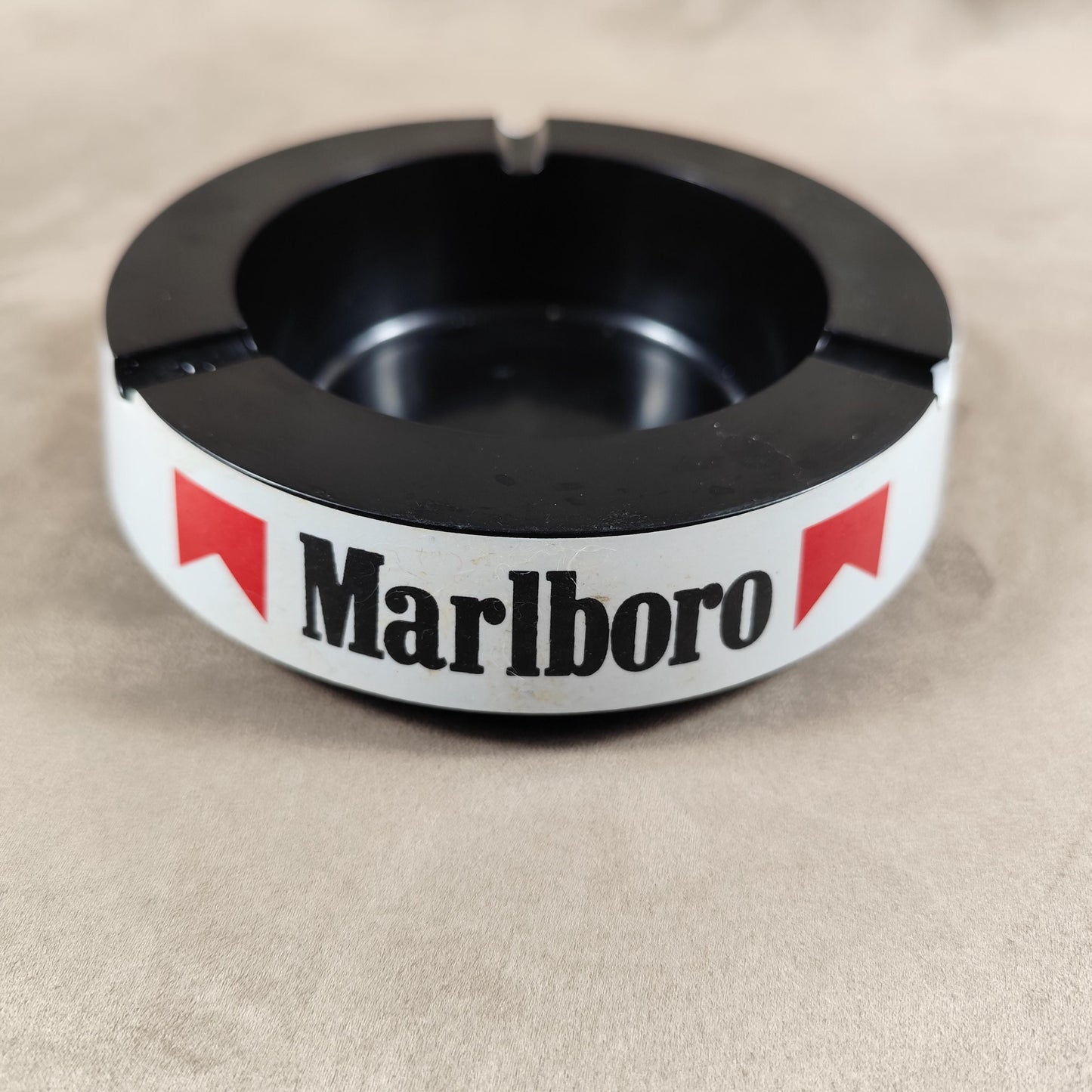 Cendrier vintage en plastique Marlboro Made in Italy Années 1980