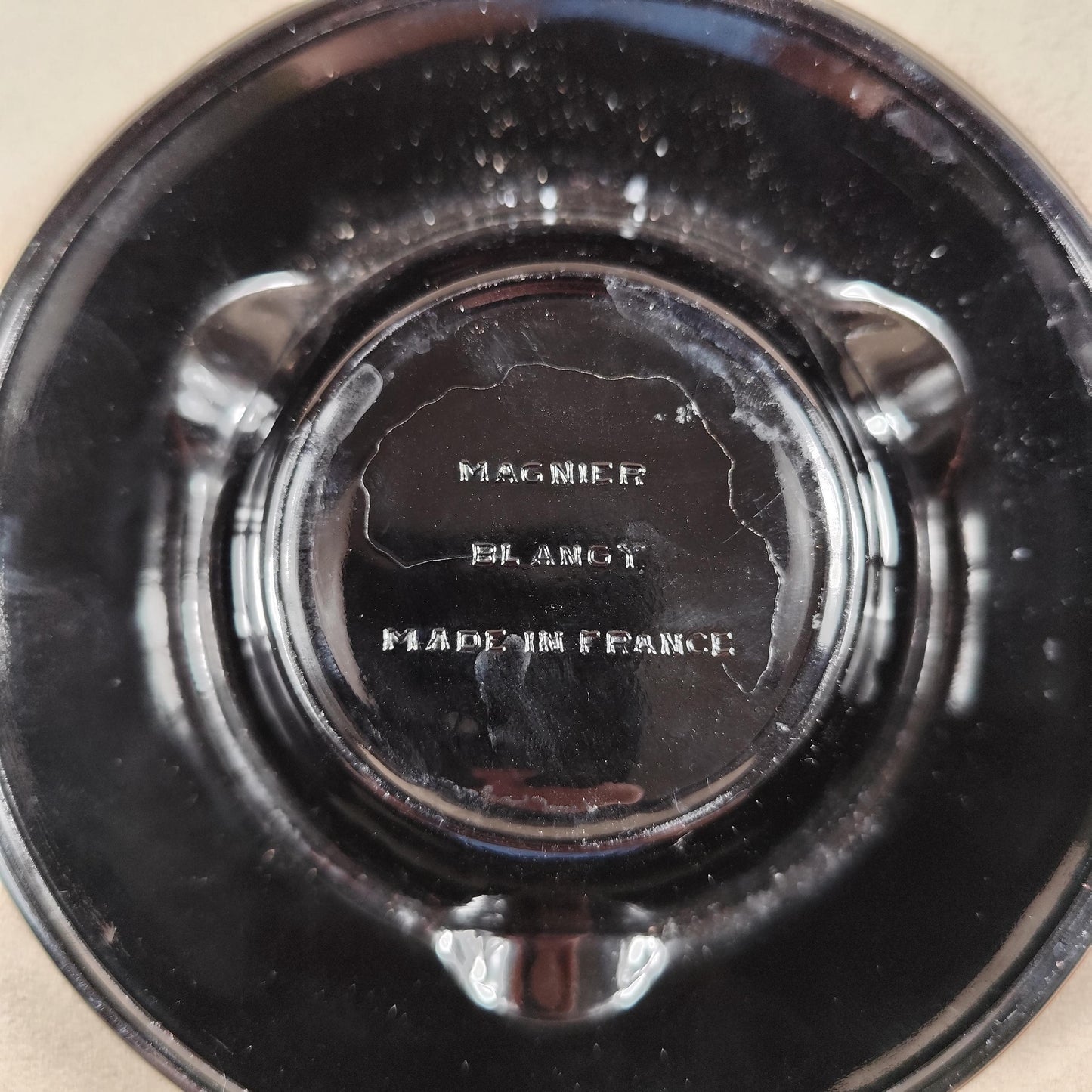 Cendrier Heineken en verre noir vintage made in France Années 1960