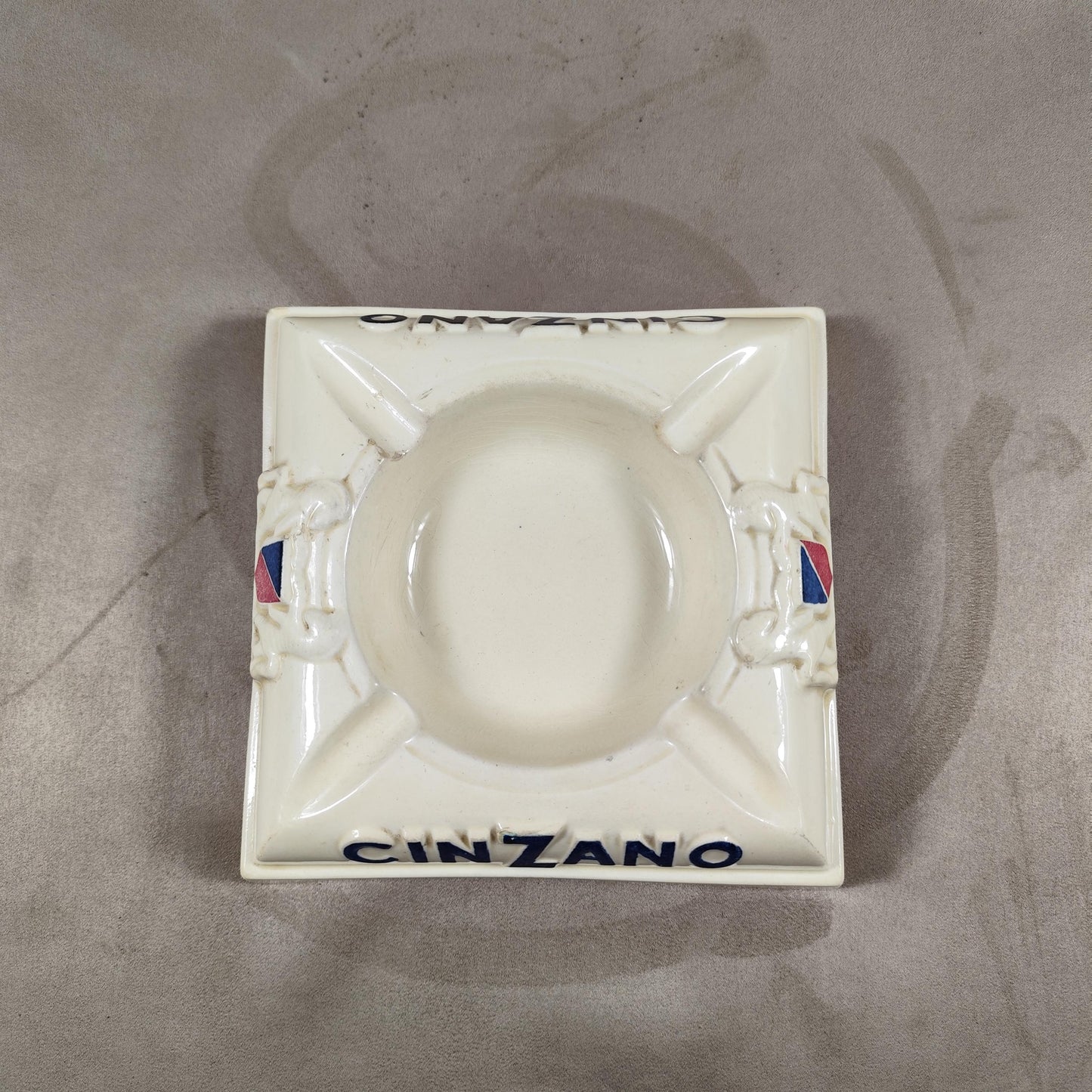 RARE Magnifique Cendrier Cinzano publicitaire vintage en faience blanche Made in France Années 1950