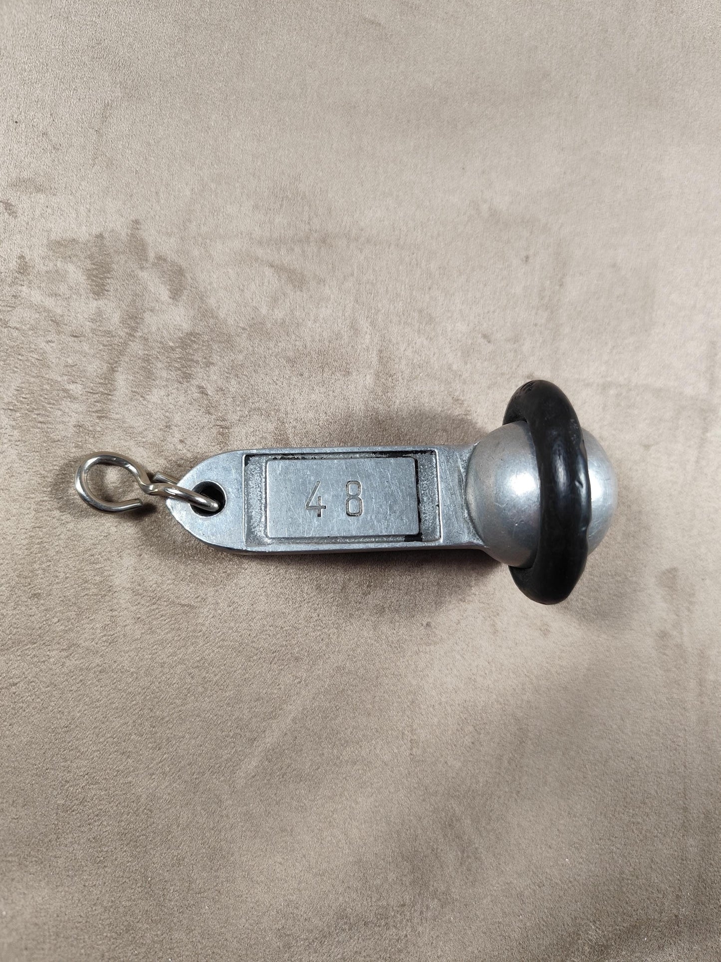 RARE Porte clés en Métal, Hôtel Bristol Reims Champagne, Chambre #48, Made in France, Vintage 1970