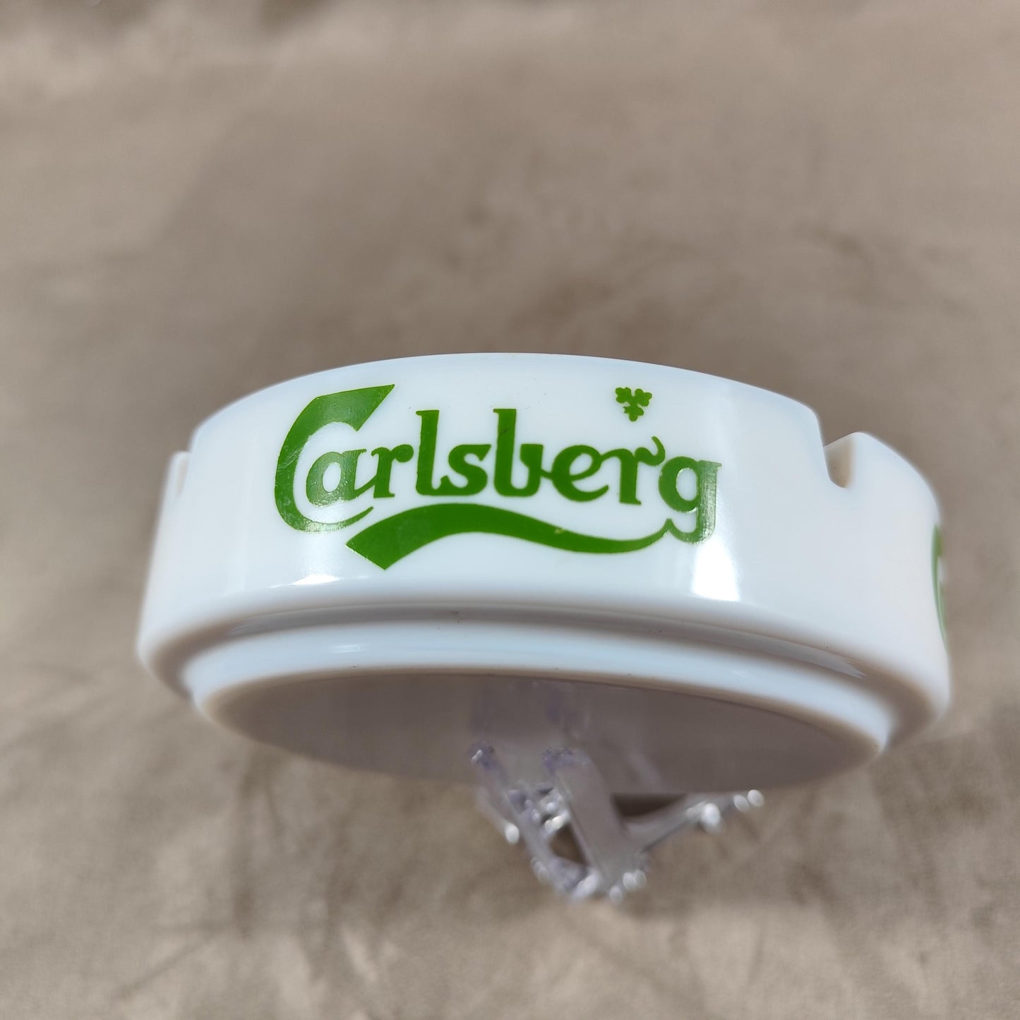 Cendrier Carlsberg XL publicitaire vintage en verre blanc Made in France 1970