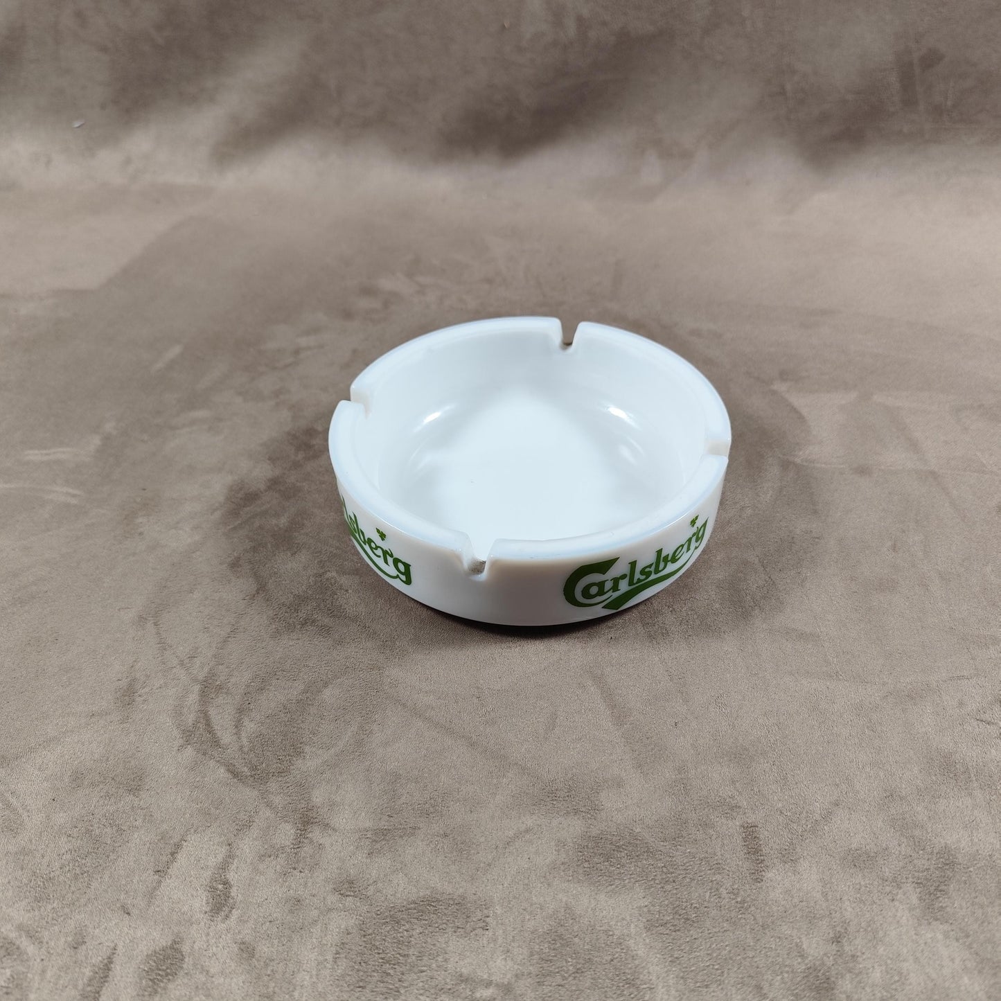 Cendrier Carlsberg XL publicitaire vintage en verre blanc Made in France 1970