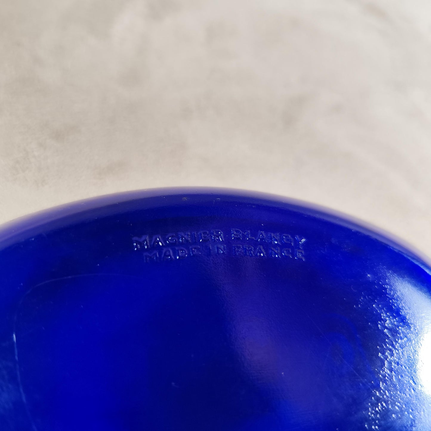 Cendrier Cinzano Bianco publicitaire vintage en verre bleu Made in France Années 1960