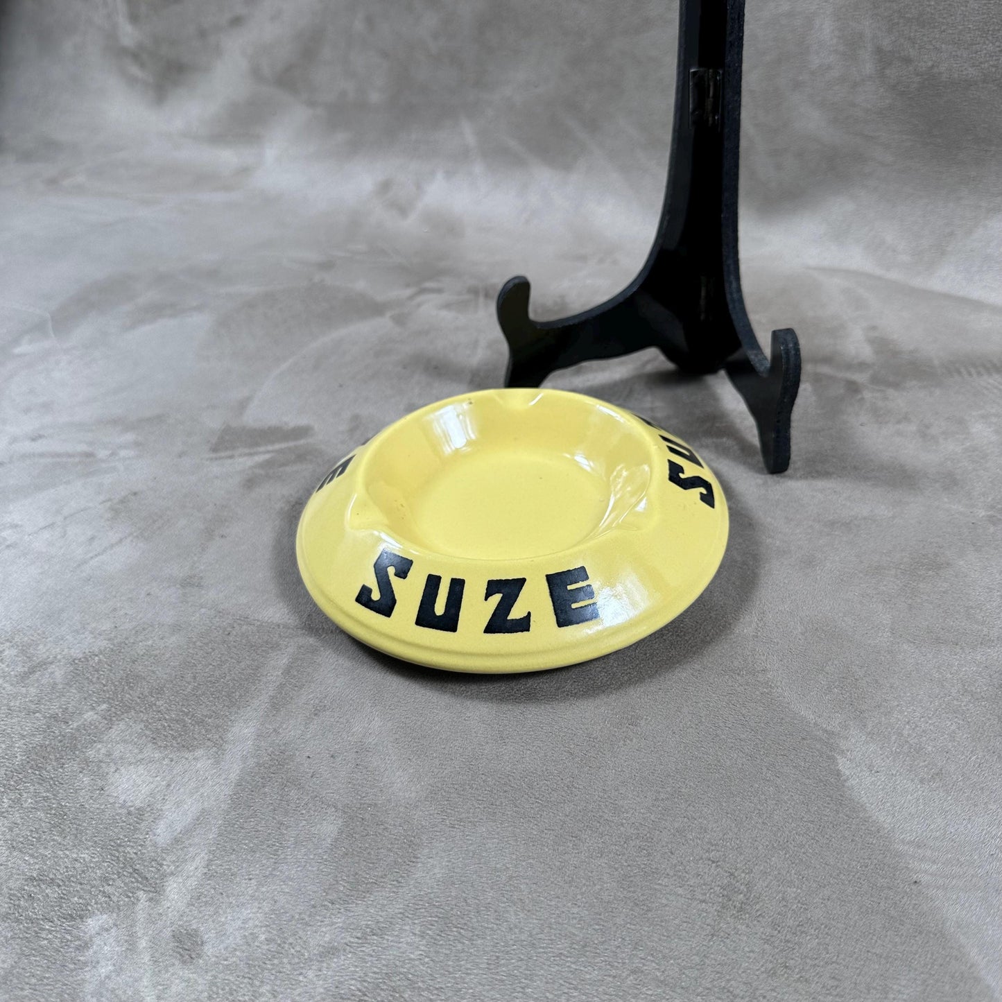 Cendrier en céramique jaune Suze par Moulin des Loups Vintage Made in France