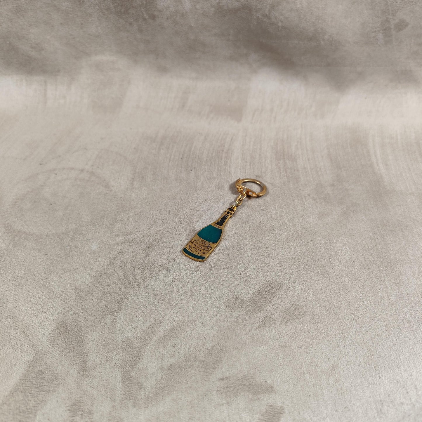 Porte clés Veuve Clicquot en acier Made in France Années 1980