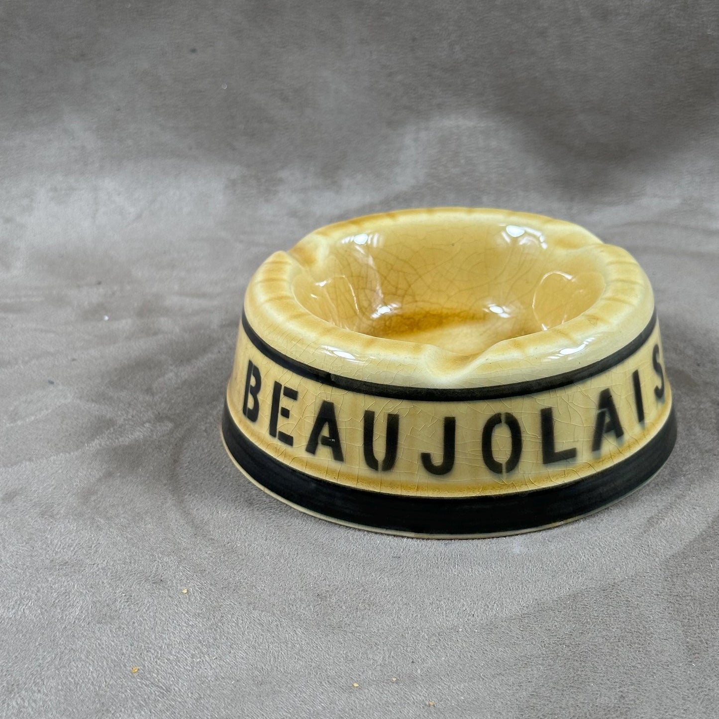 Cendrier publicitaire vintage Beaujolais Piat Macon en faience Made in France 1950